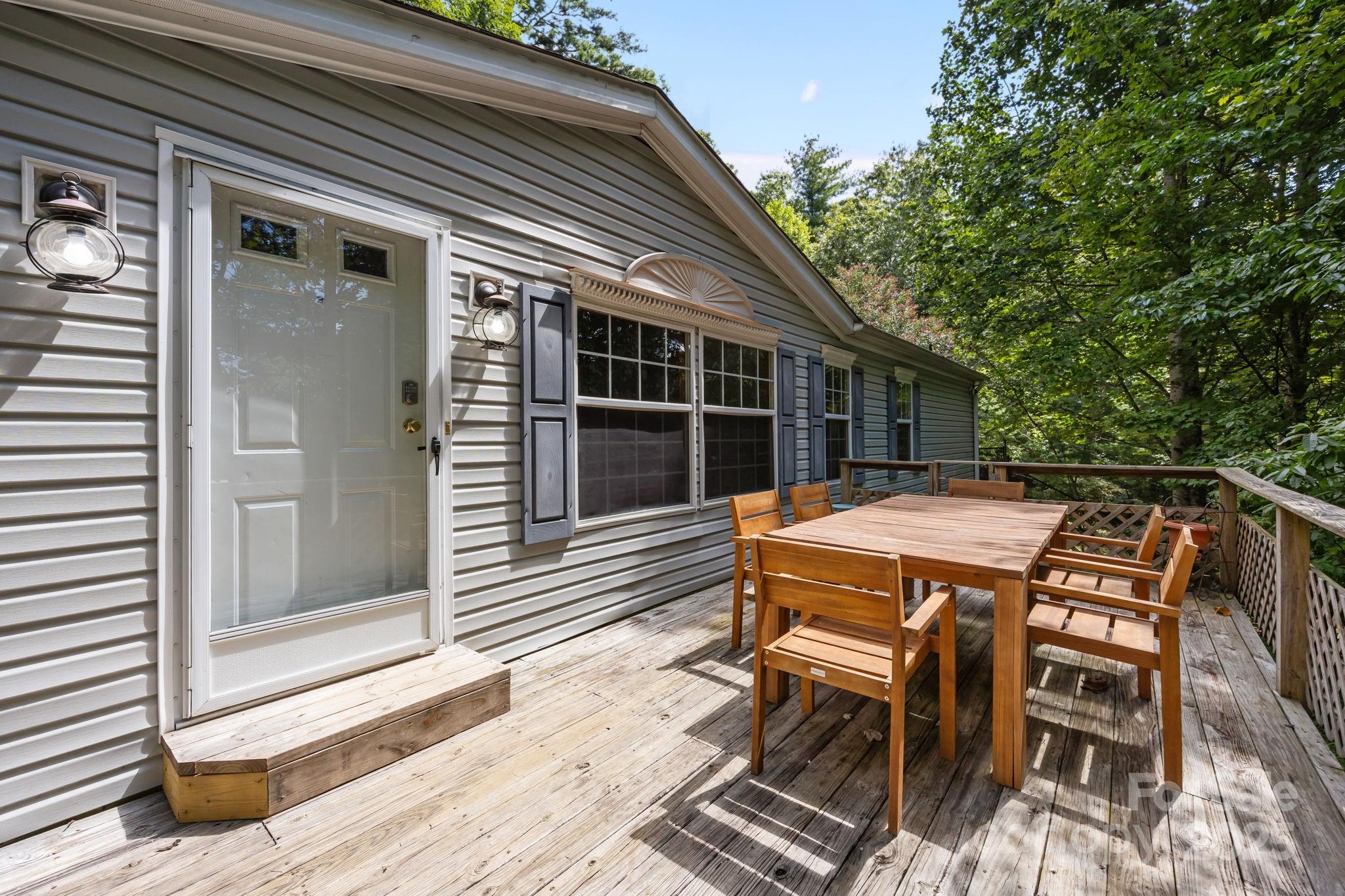 388 Pinewood Knoll Drive