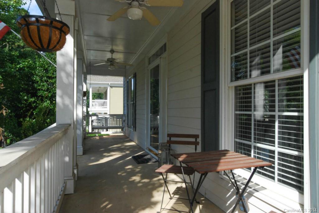 The Oaks on Providence - Residential