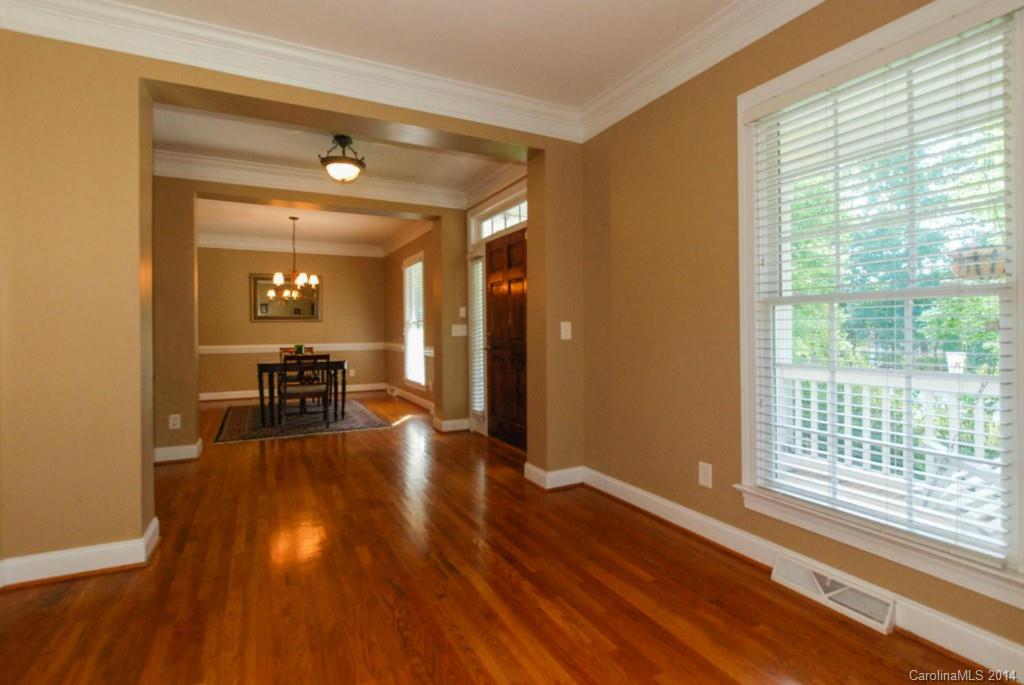 The Oaks on Providence - Residential