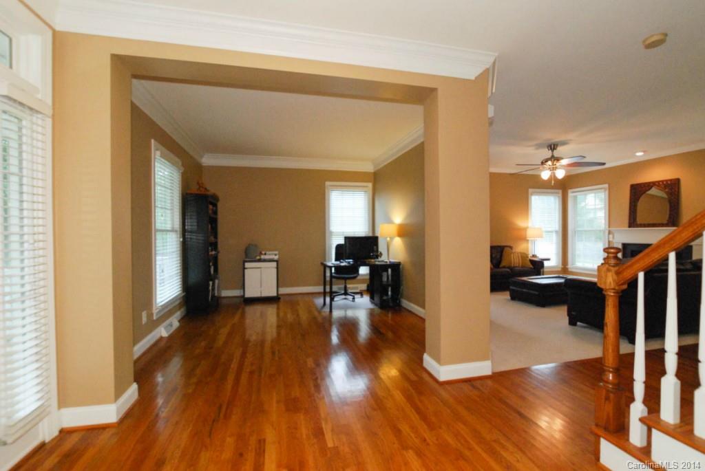 The Oaks on Providence - Residential