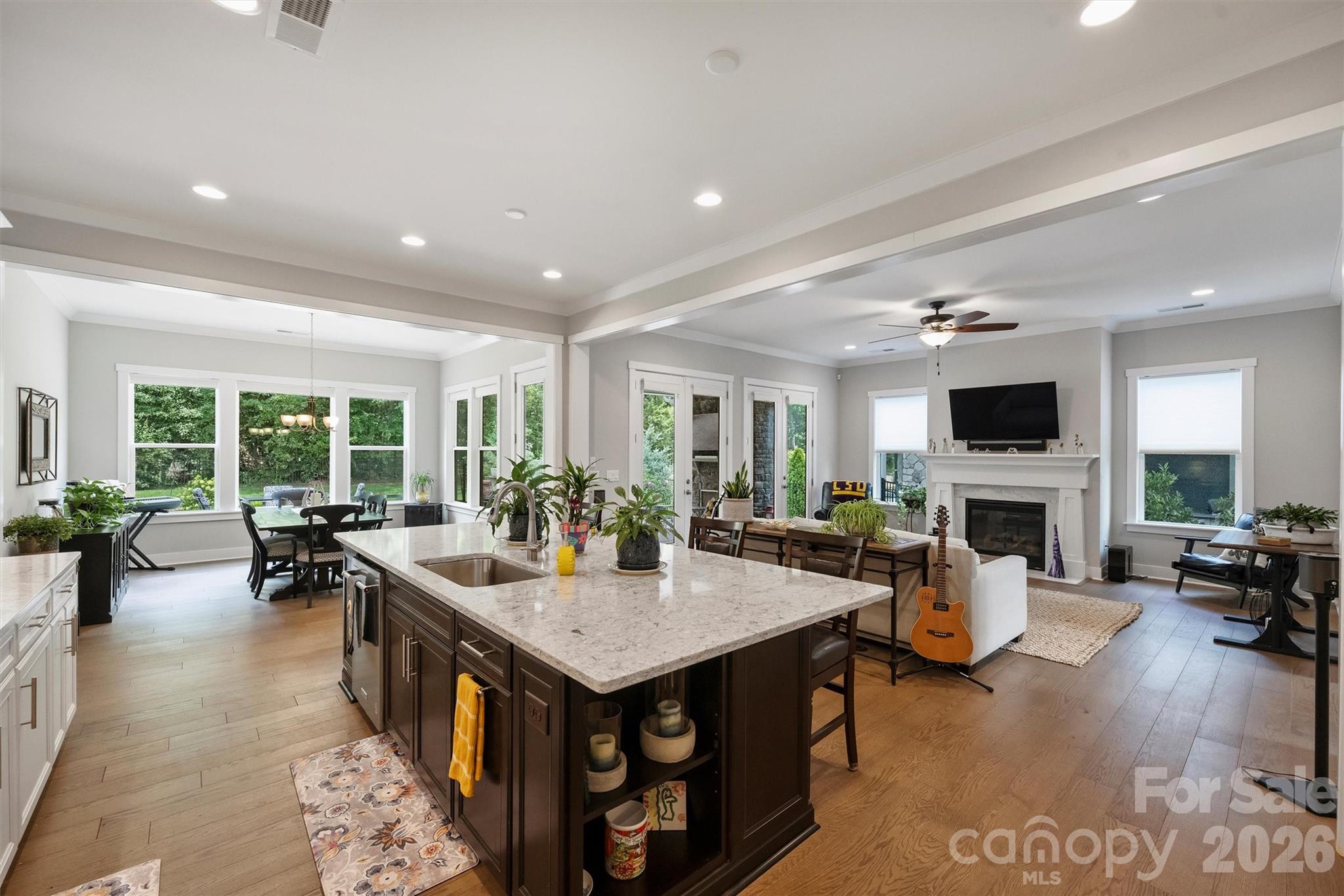 Hollins Grove - Residential