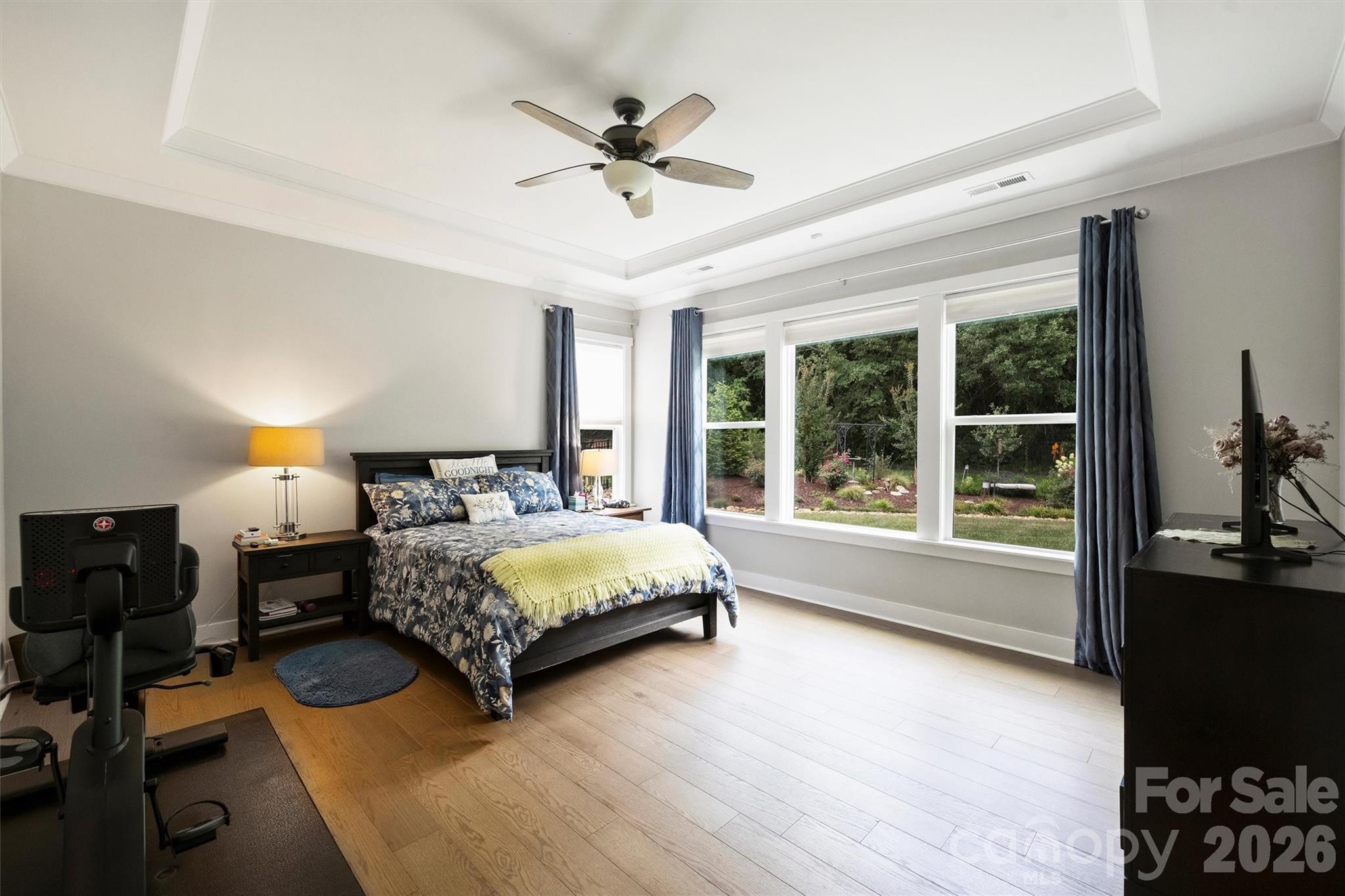 Hollins Grove - Residential