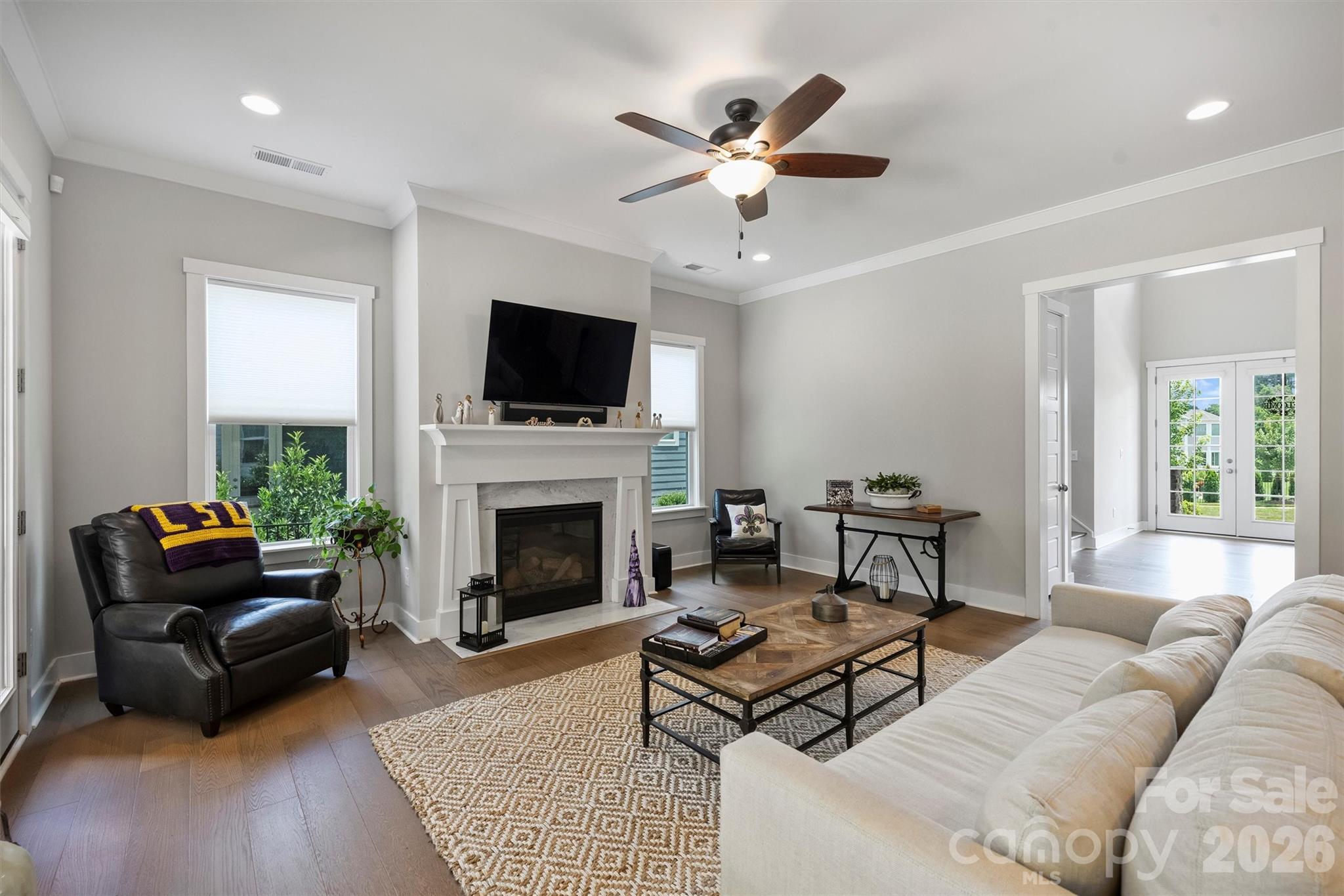 Hollins Grove - Residential