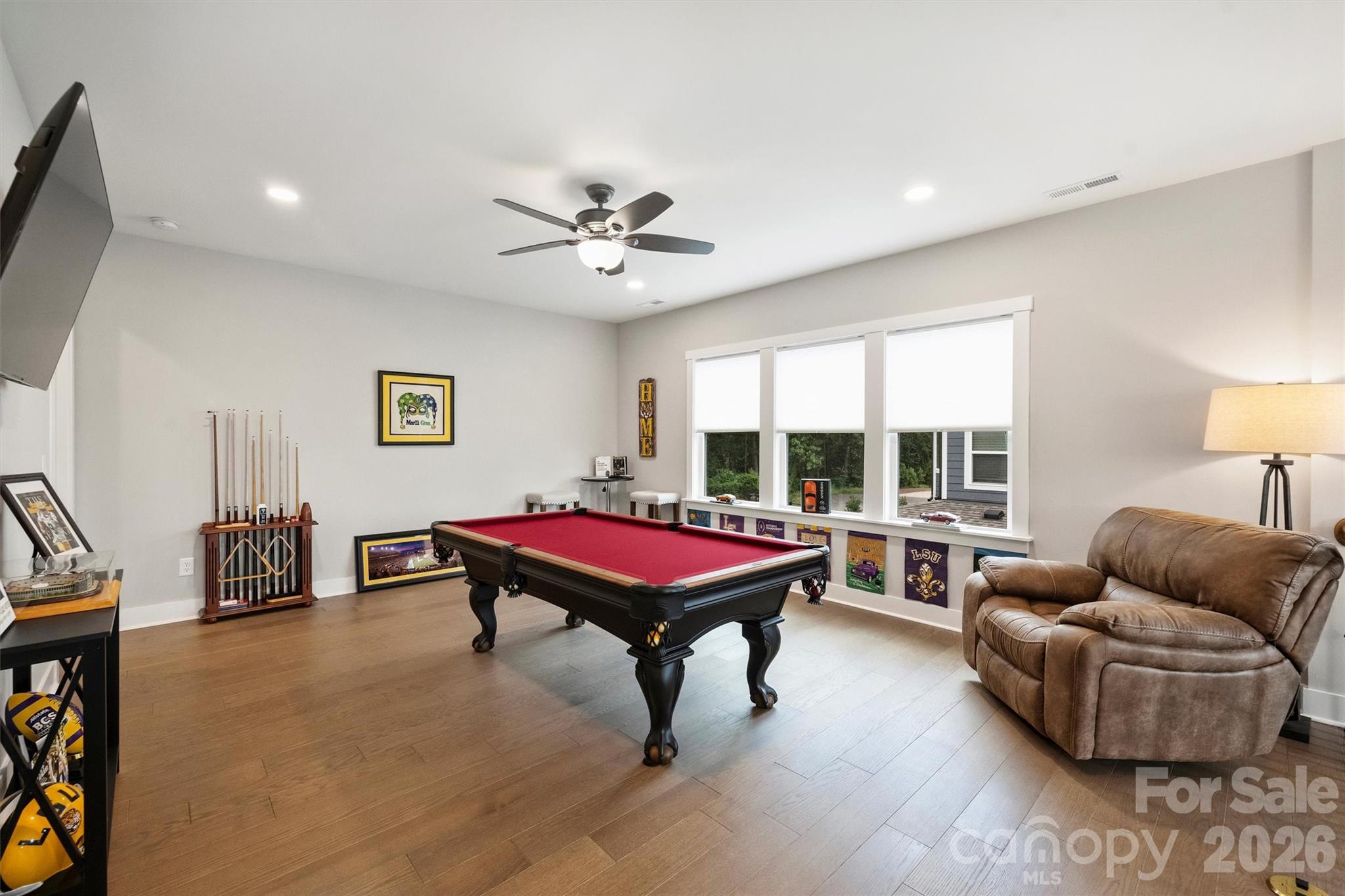 Hollins Grove - Residential