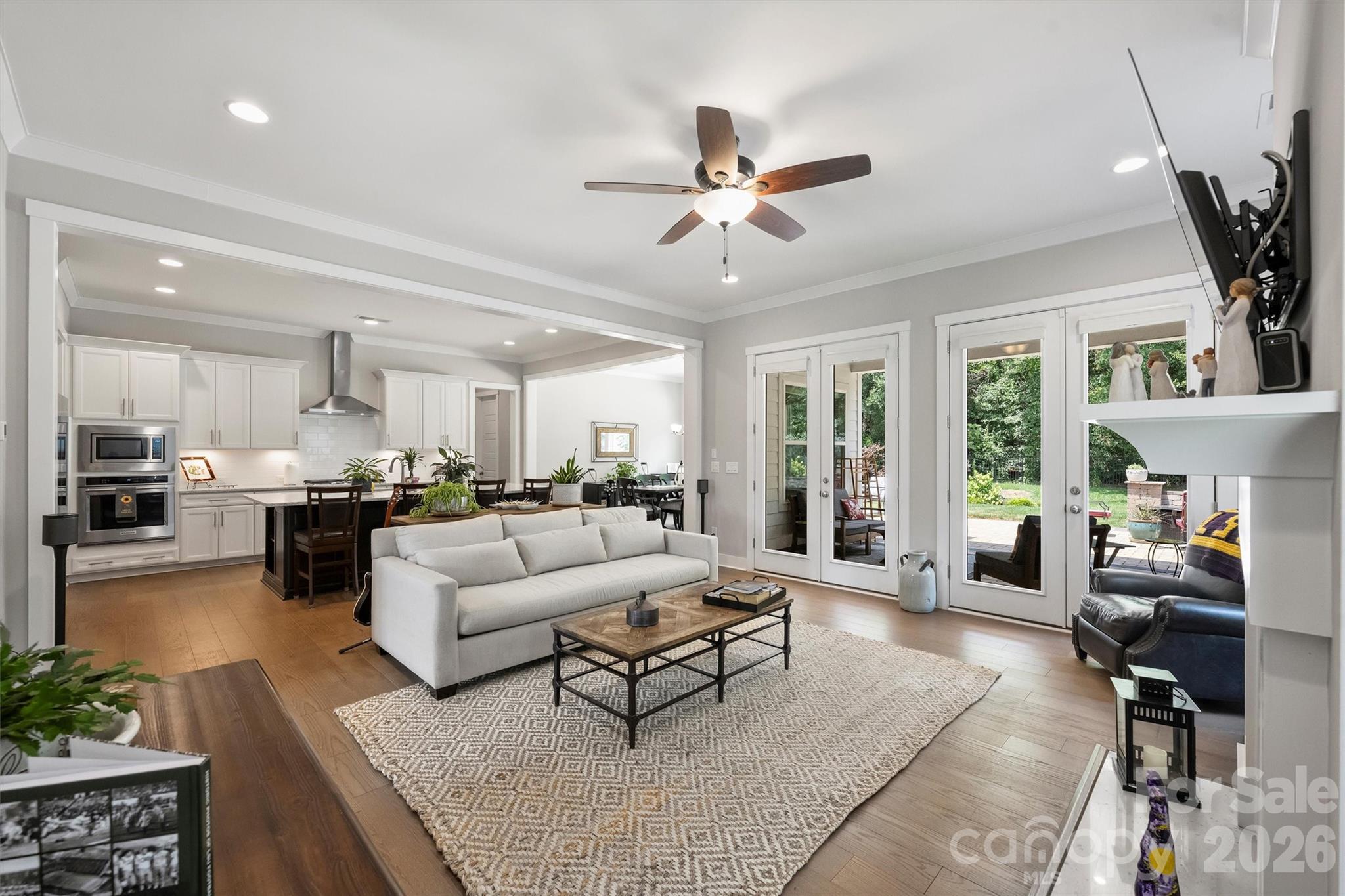 Hollins Grove - Residential