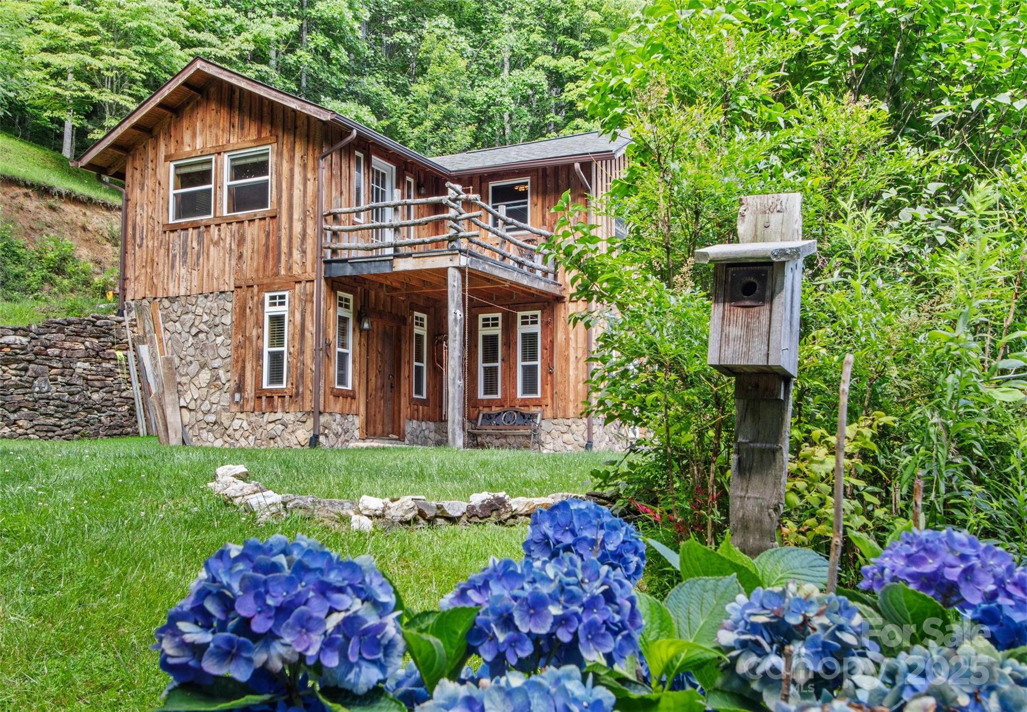 1222 Lotties Creek Road