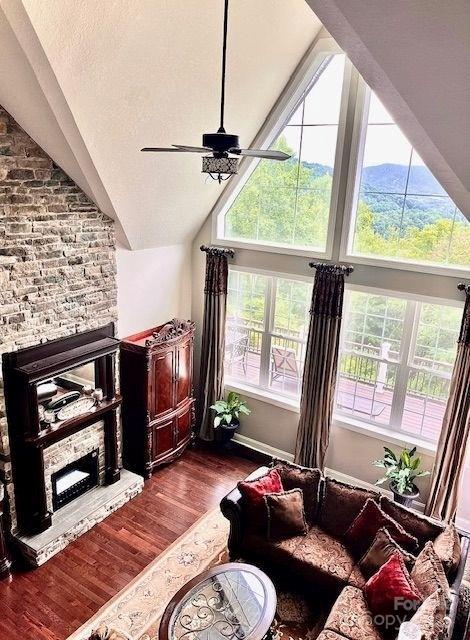 Hawk Mountain - Residential