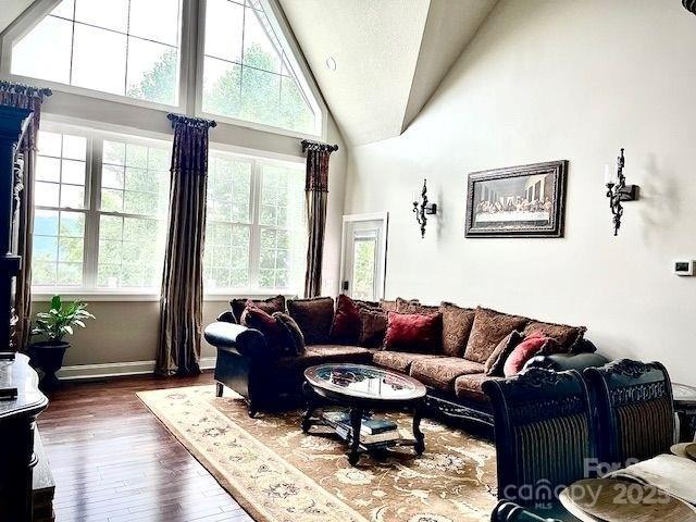 114 Nesting Ridge