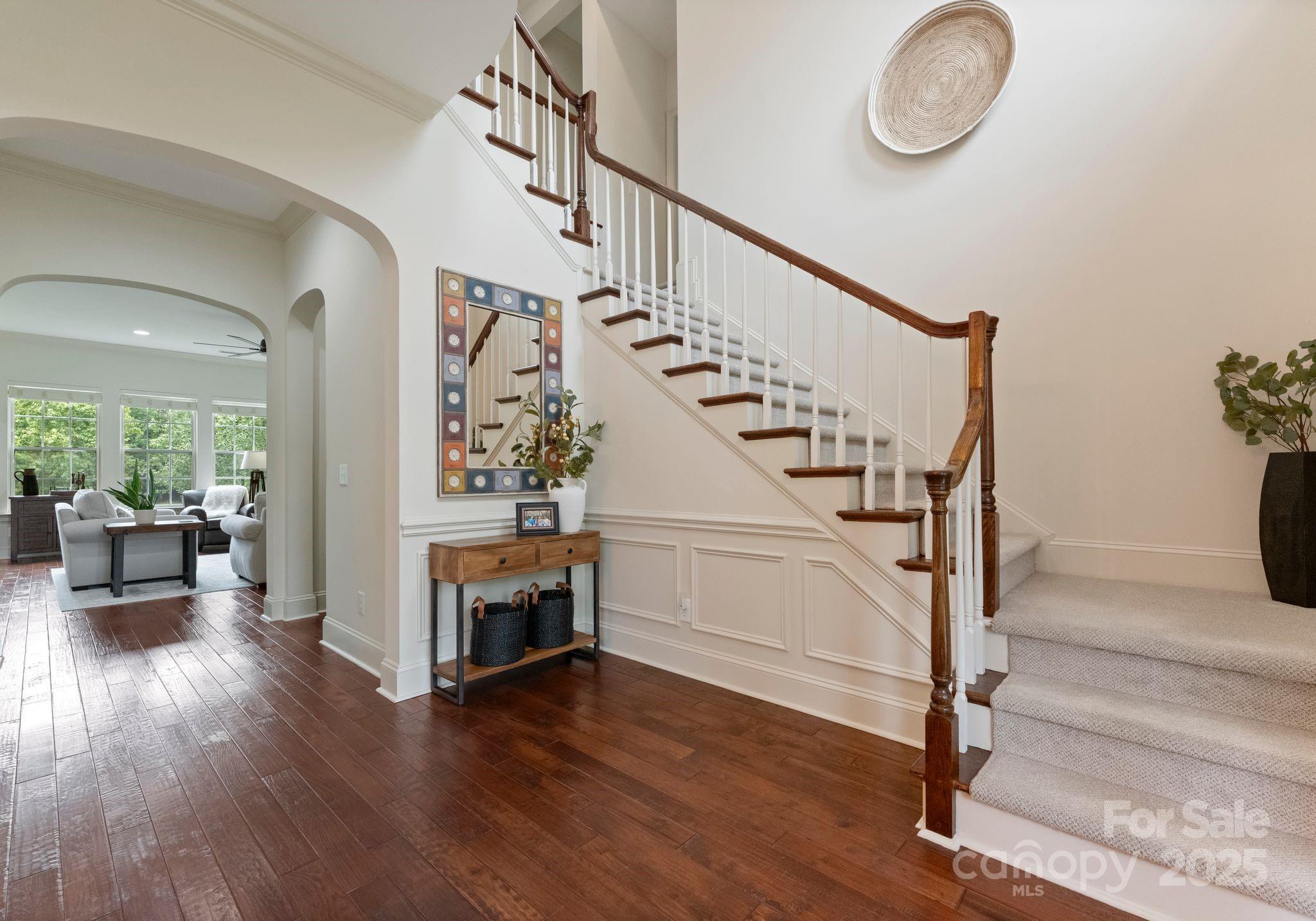 912 Oleander Lane