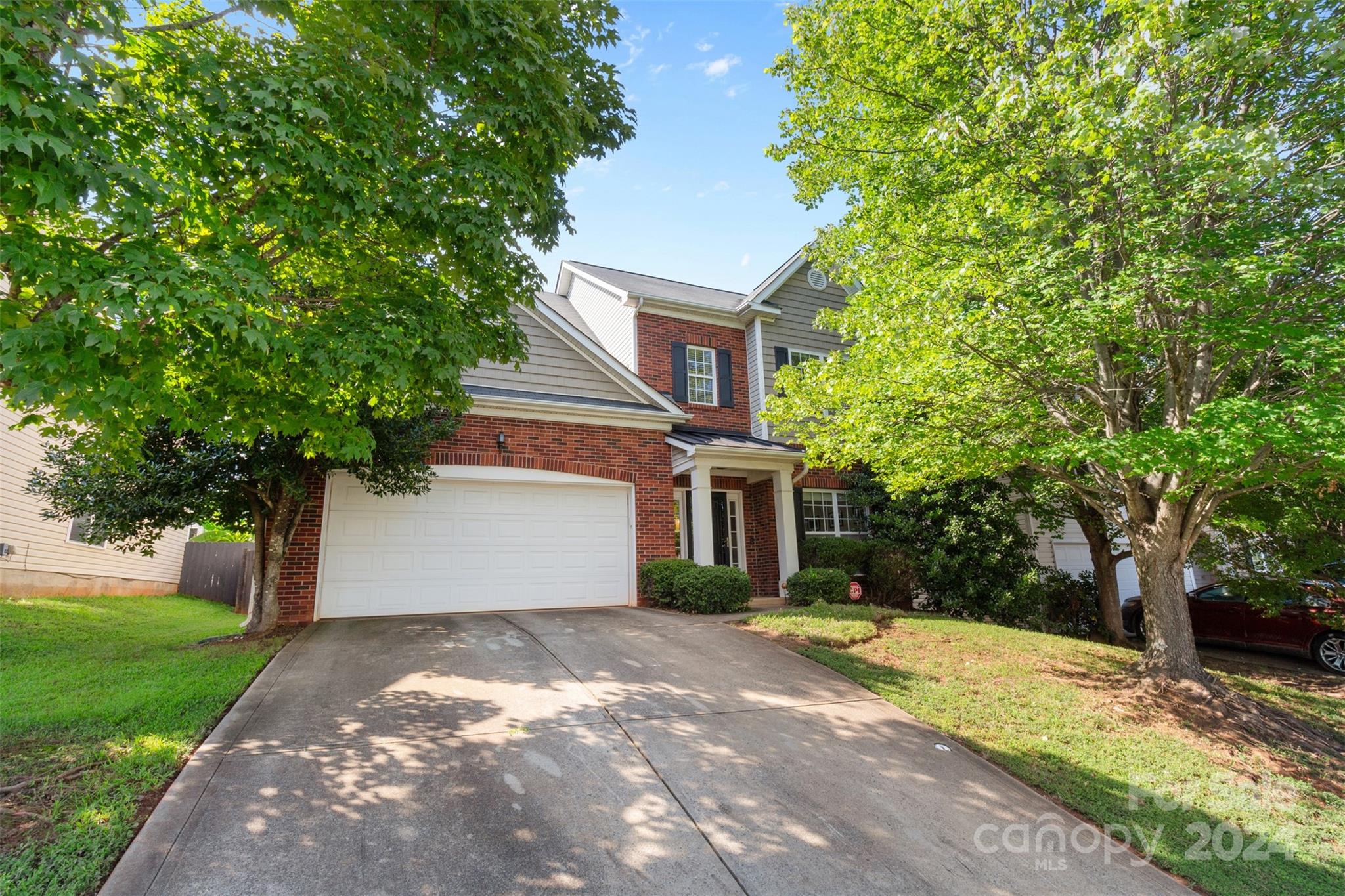 Old Stone Crossing - Residential