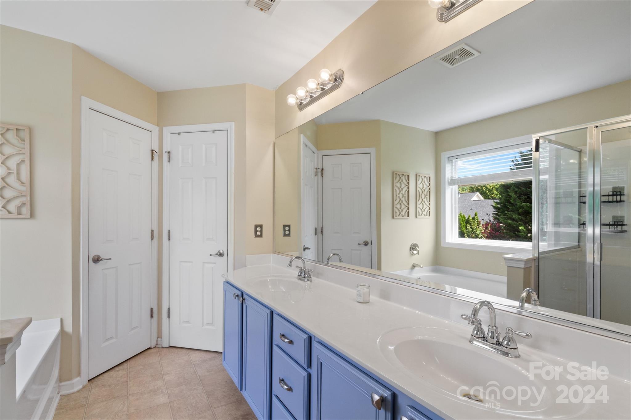 Old Stone Crossing - Residential