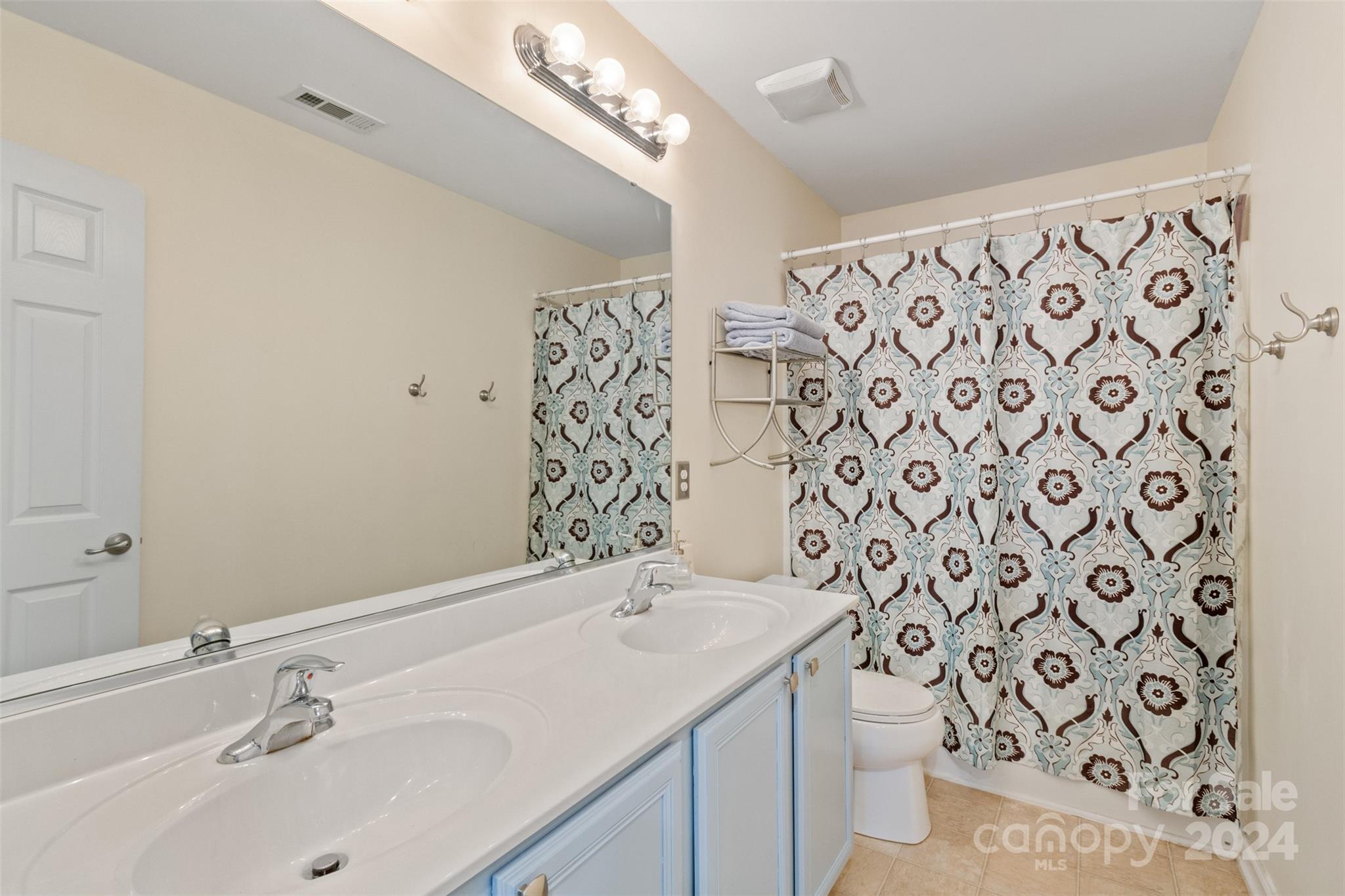 Old Stone Crossing - Residential