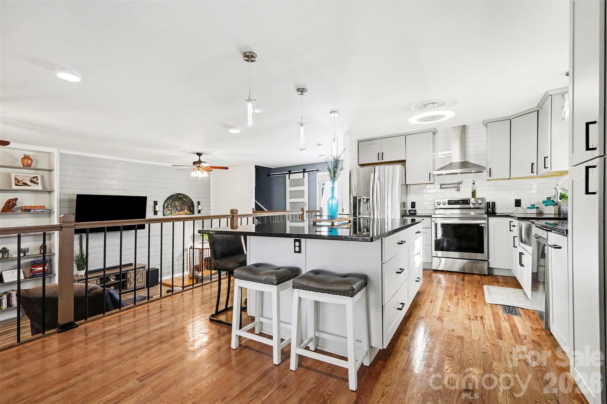 Tega Cay - Residential