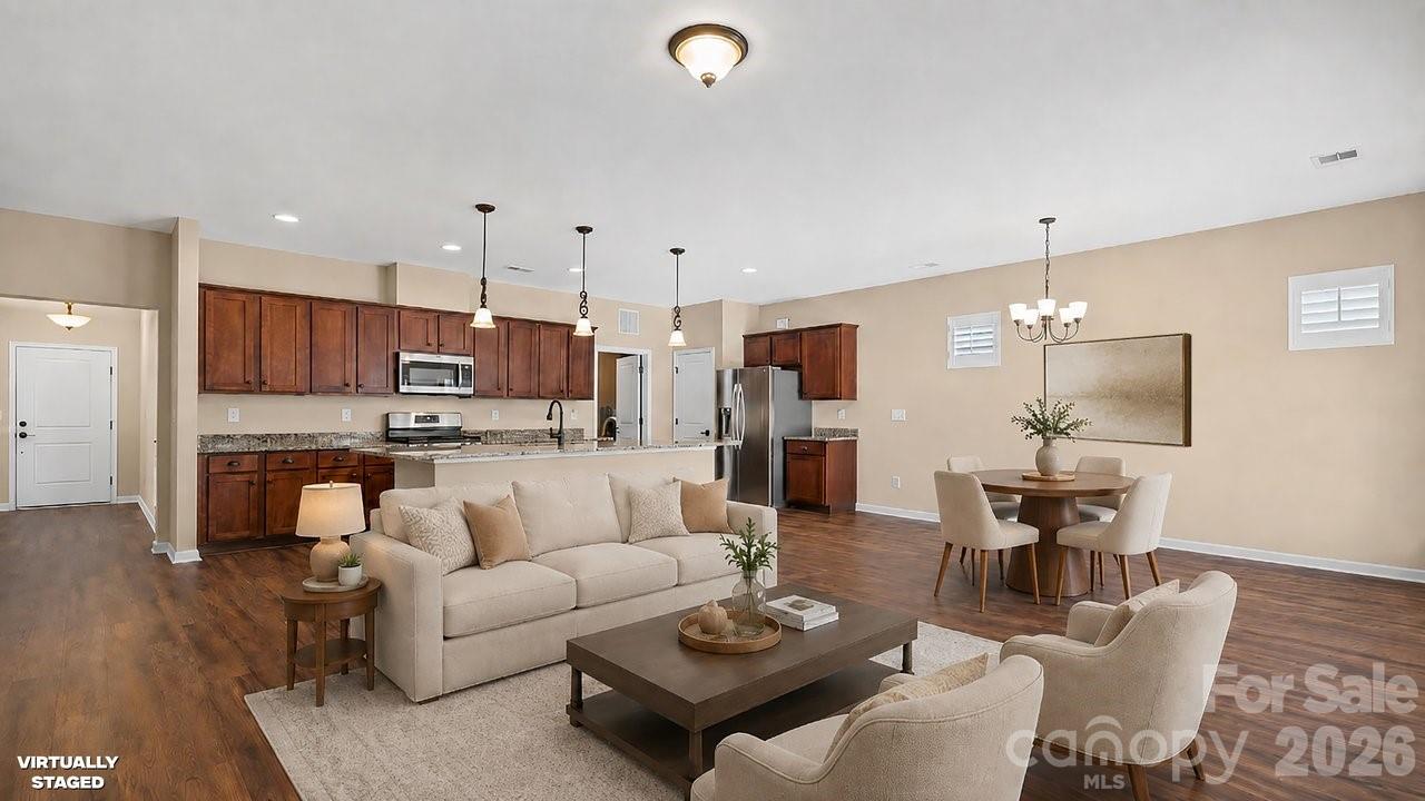 4843 Looking Glass Trail