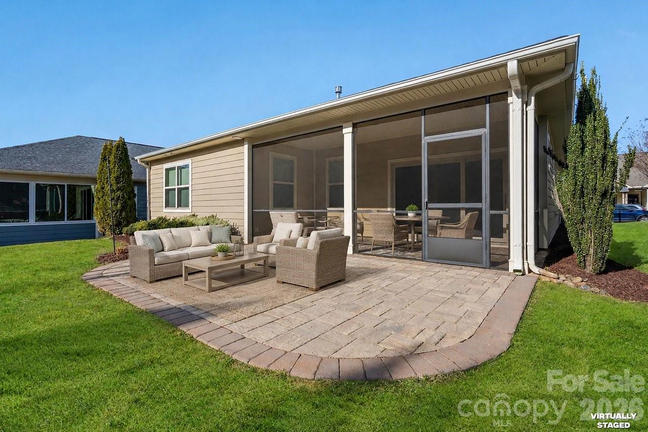 4843 Looking Glass Trail