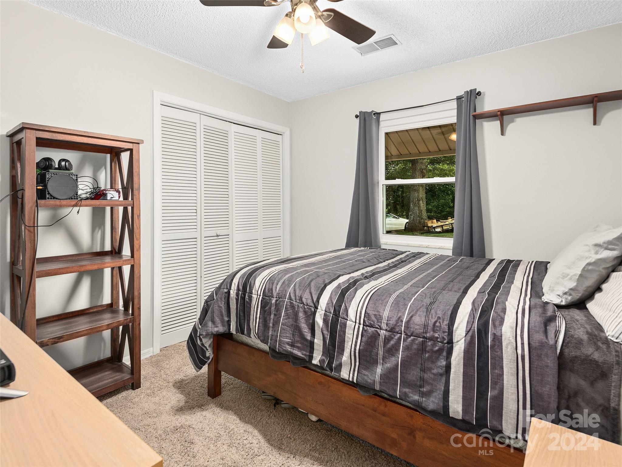 Mountain Oaks - Residential