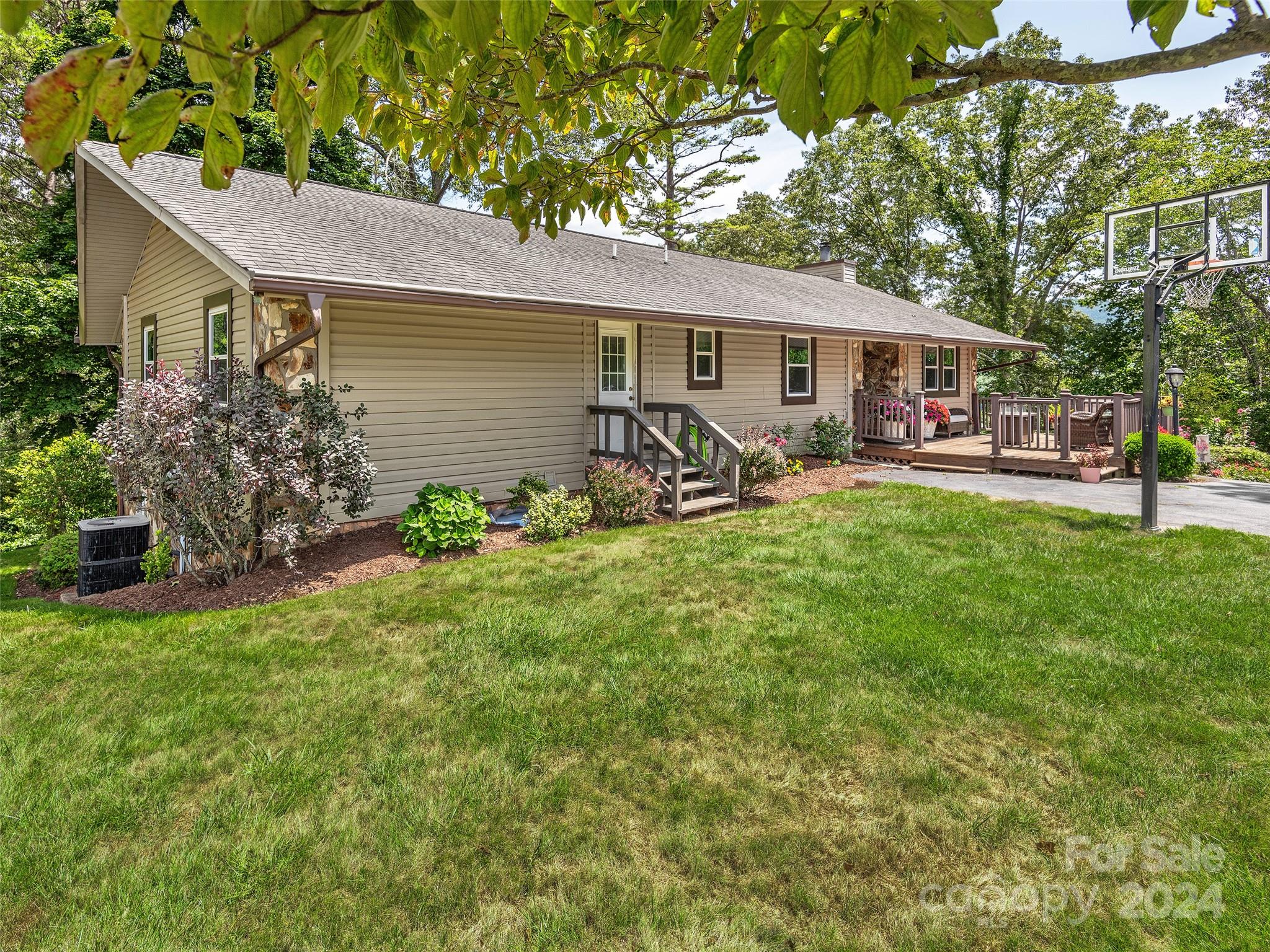 Mountain Oaks - Residential