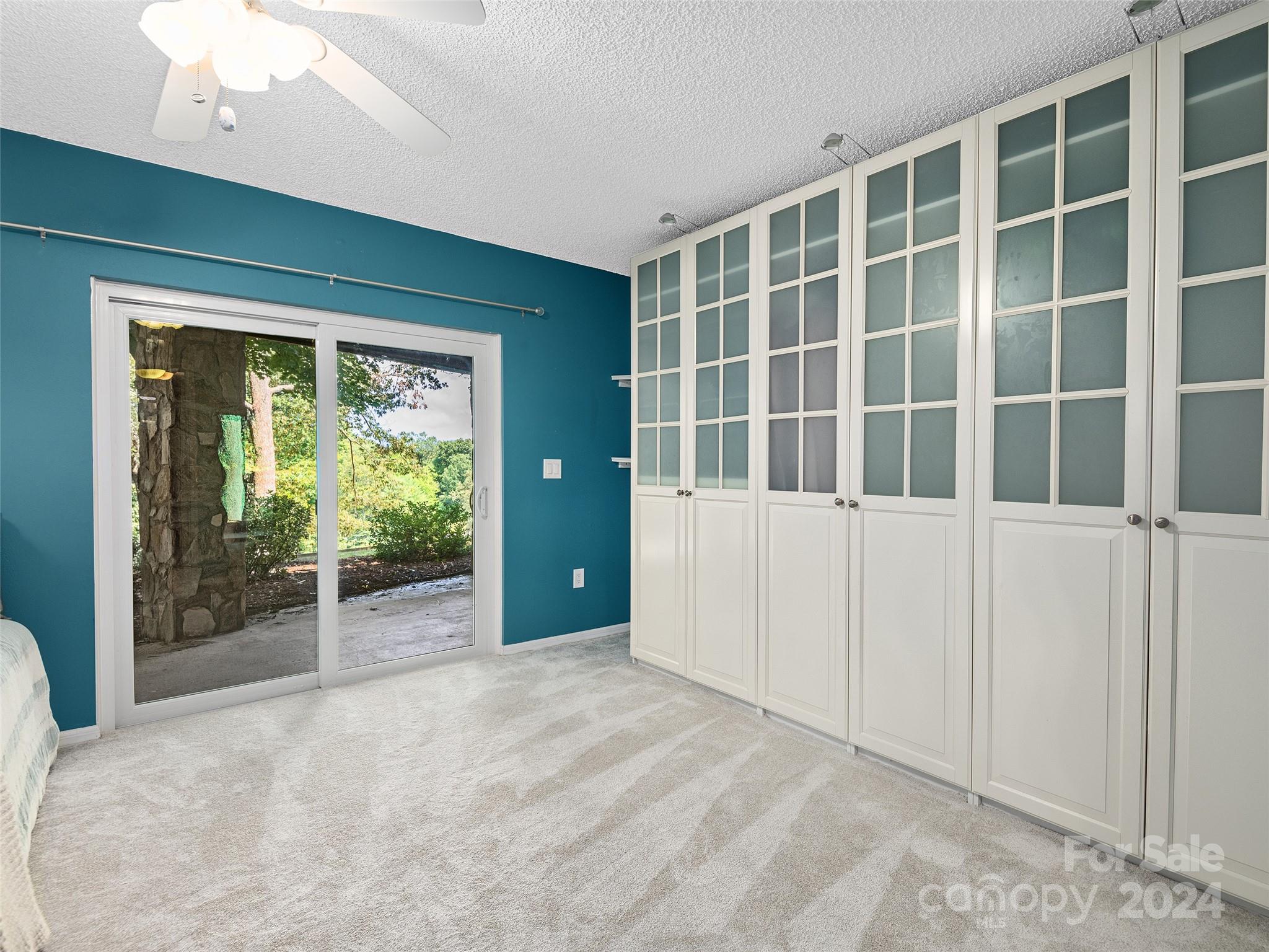 Mountain Oaks - Residential