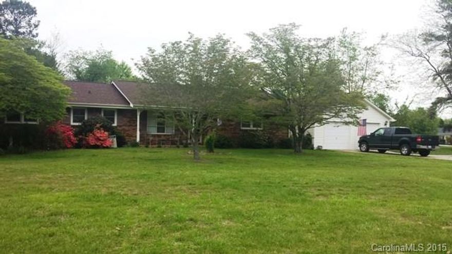 Don't let the age of this house fool you. Sellers have completely remodeled this home with pride. Featuring new sheet rock, fresh paint, ceramic tile, wood floors, new windows. Kitchen has all new cabinets, counter tops, appliances, double oven, island and opens to a large dining area. Fantastic family/bonus room great for entertaining or family gatherings. Baths beautifully redone, new tub and separate tiled shower, granite countertops and tile floors. In ground pool, 2 car garage Mls#3082634