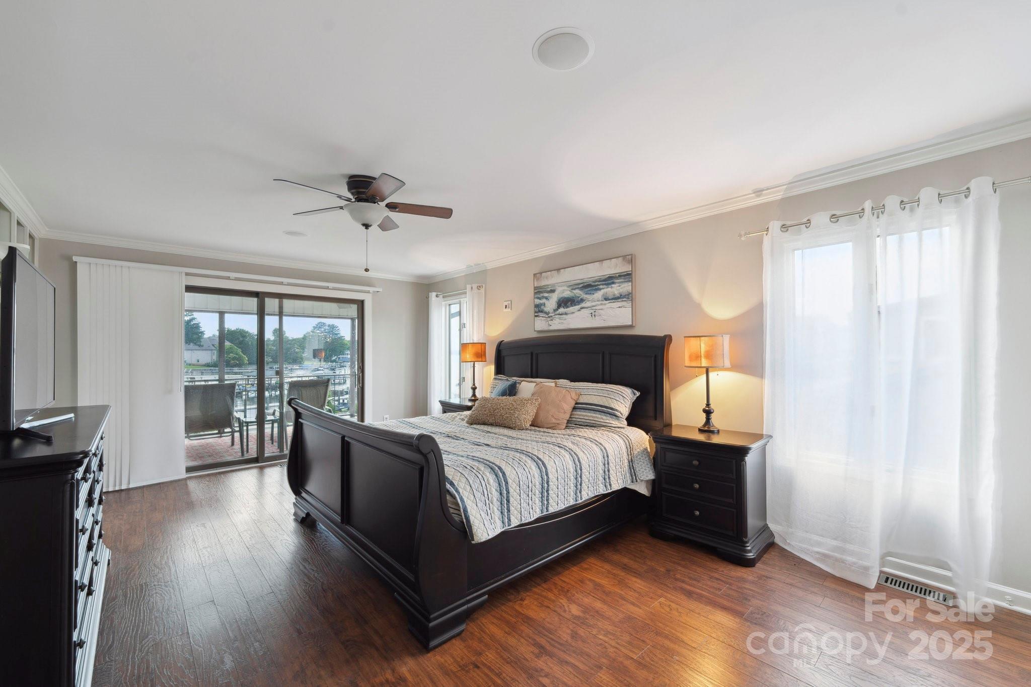 Country Club Shores - Residential