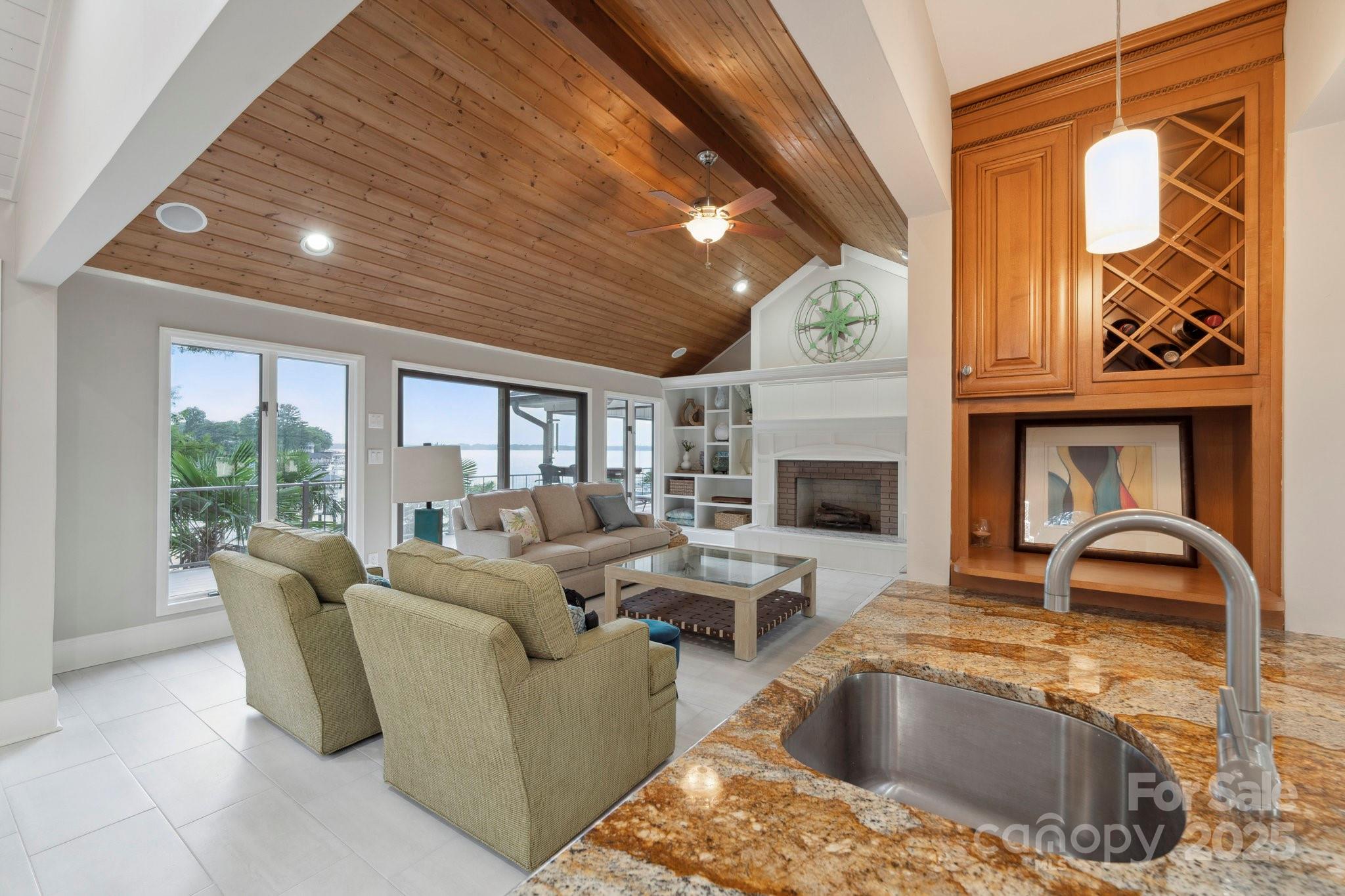 Country Club Shores - Residential