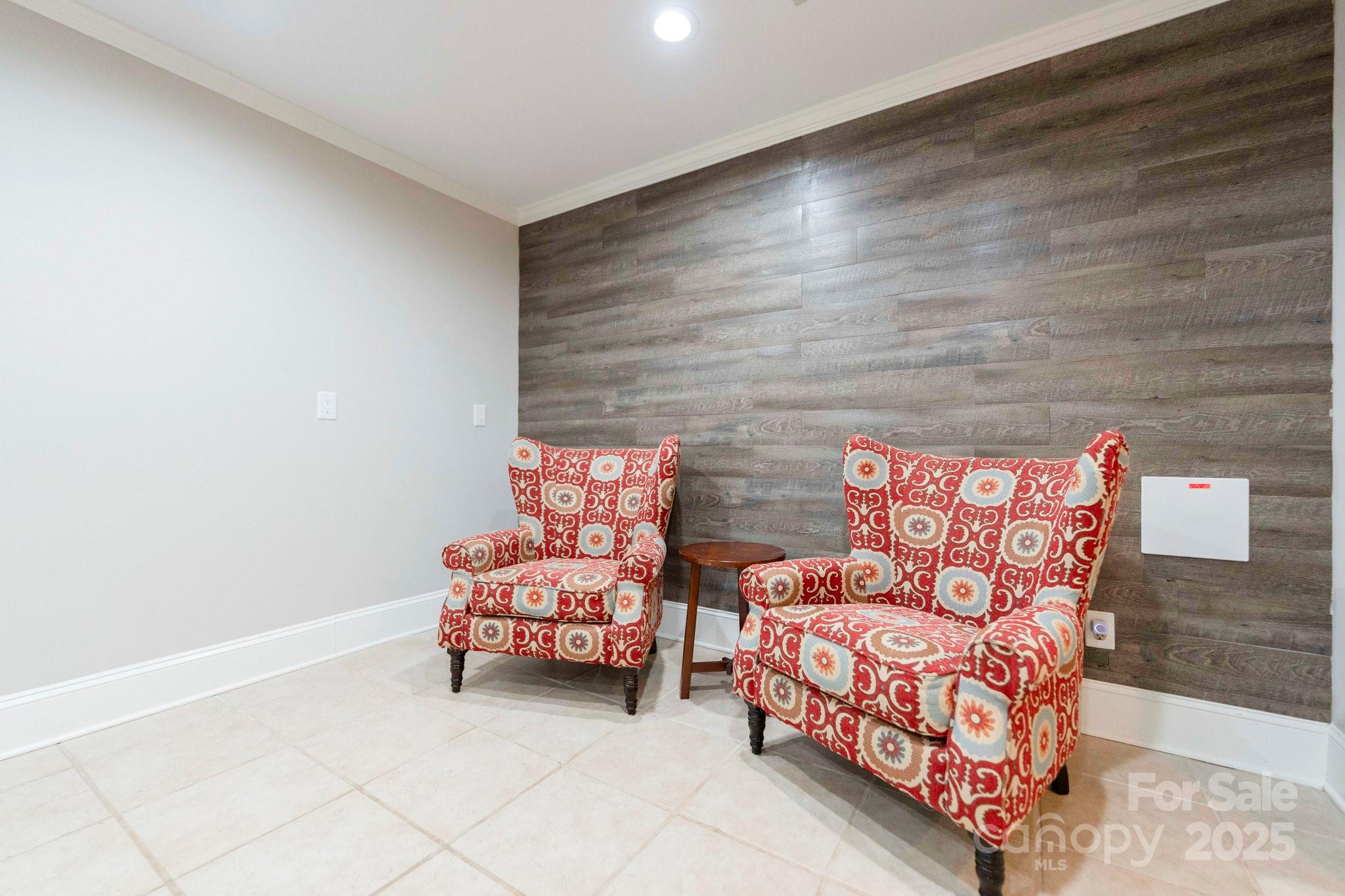 Country Club Shores - Residential