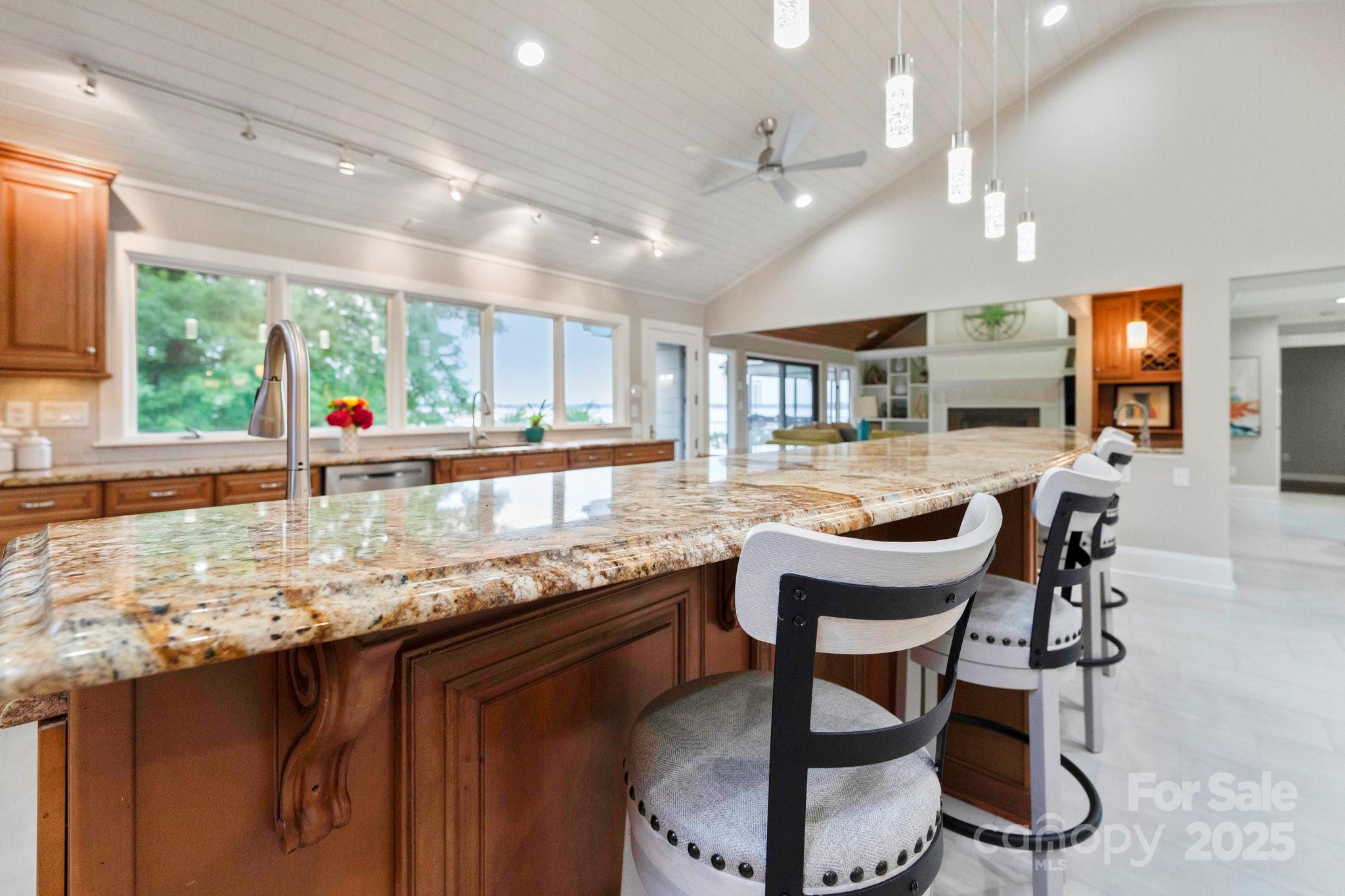 Country Club Shores - Residential