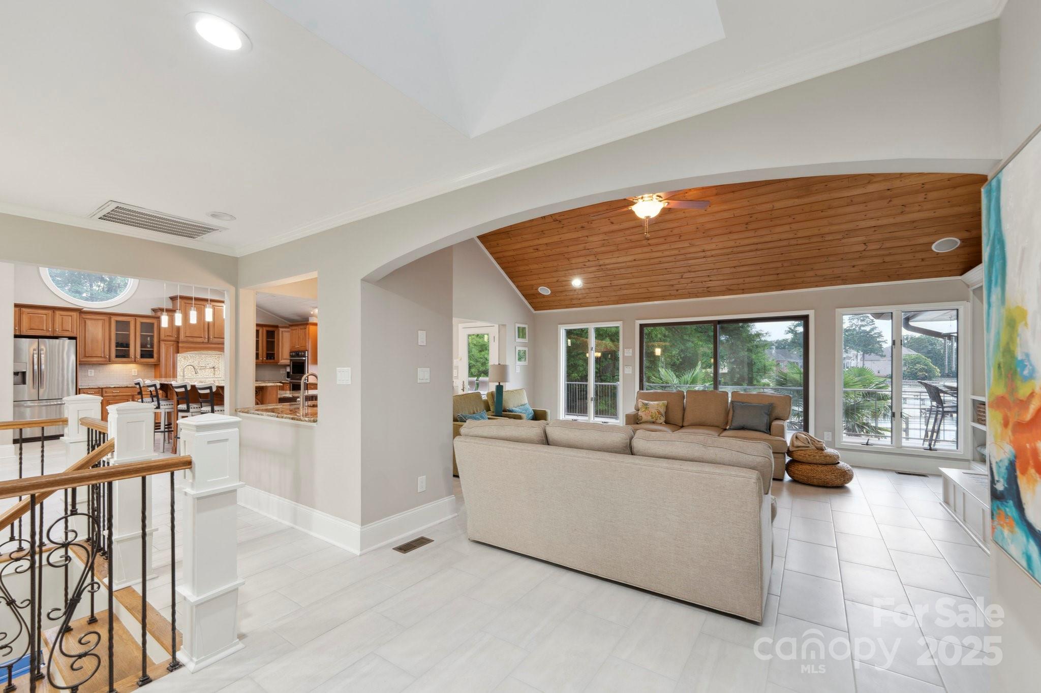 Country Club Shores - Residential