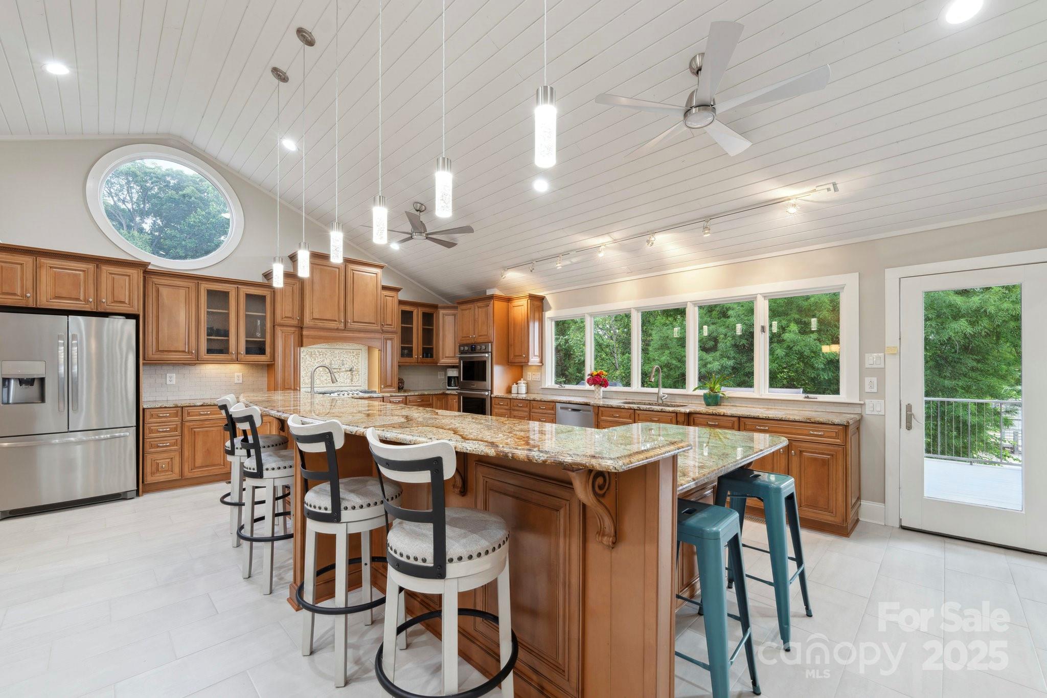 Country Club Shores - Residential