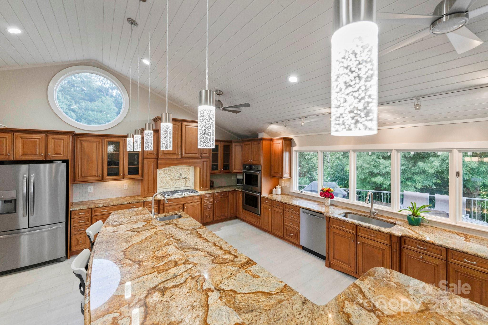 Country Club Shores - Residential