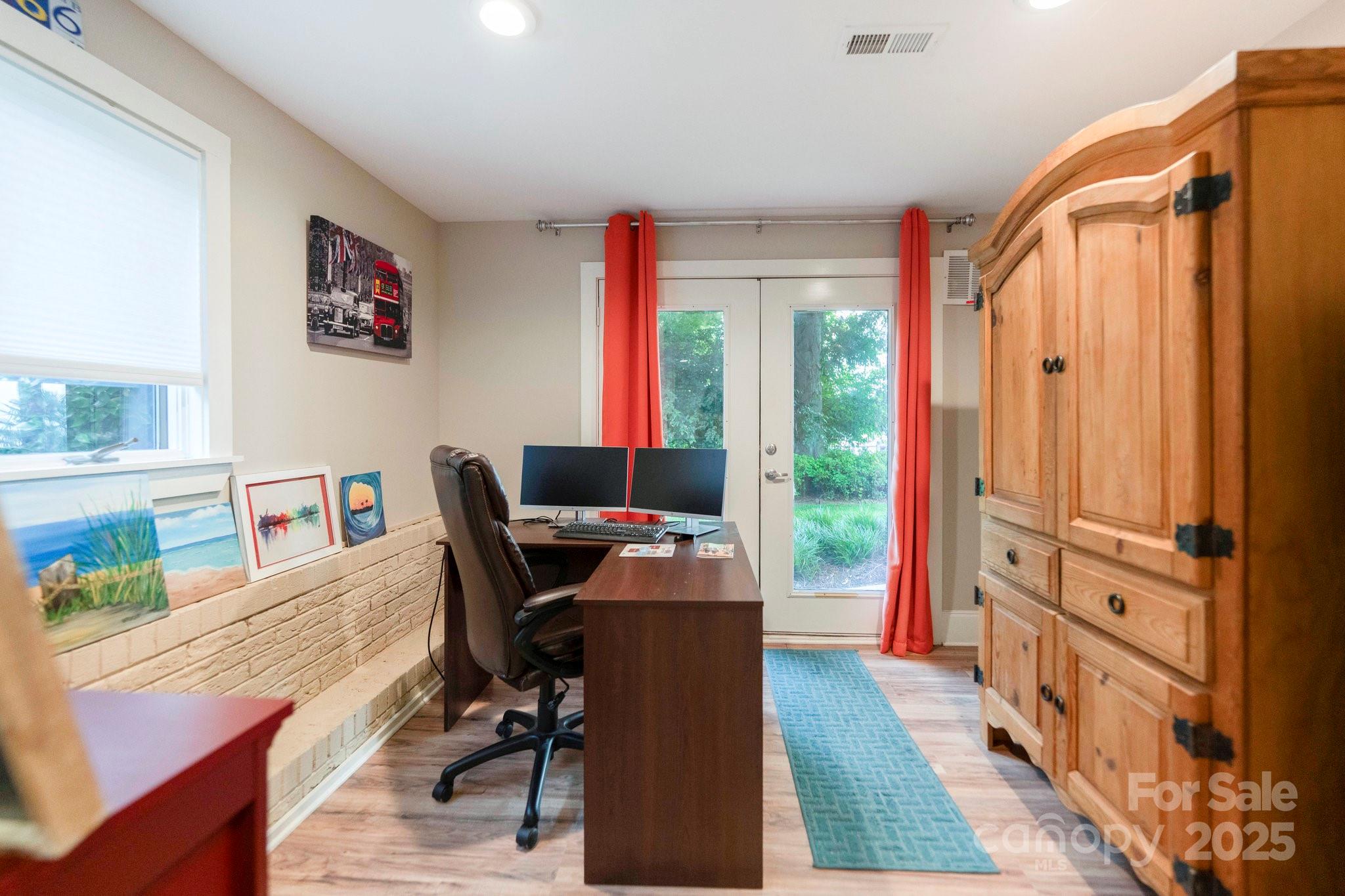 Country Club Shores - Residential