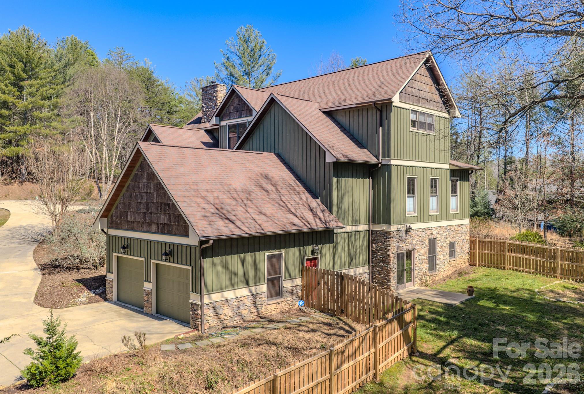 4836 Stream Side Lane 18