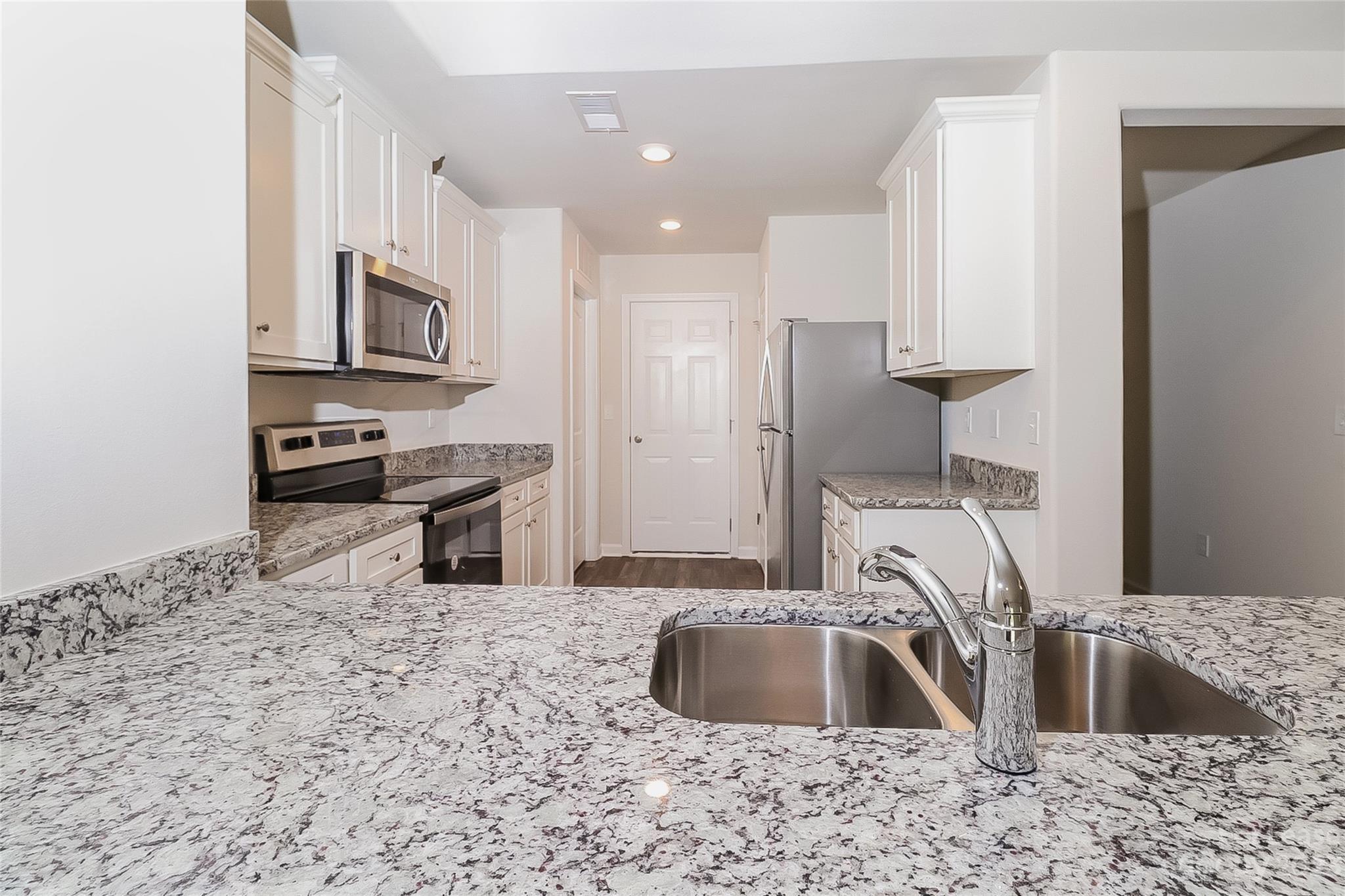 Unknown - Residential Lease