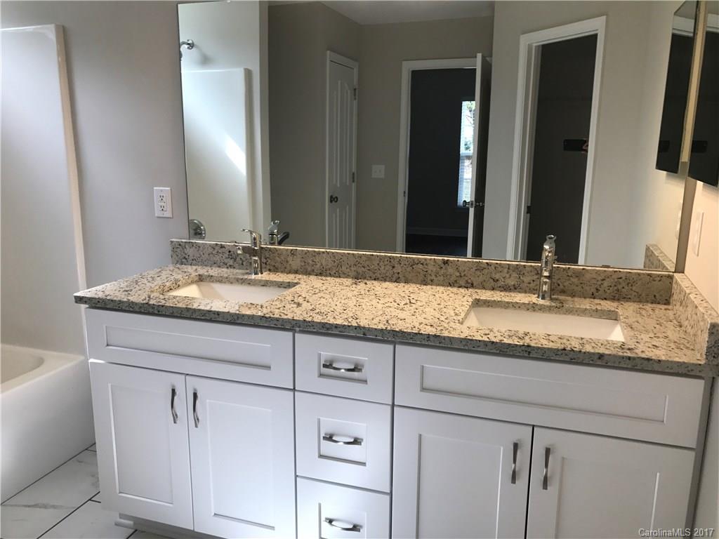 Brandon Oaks - Residential