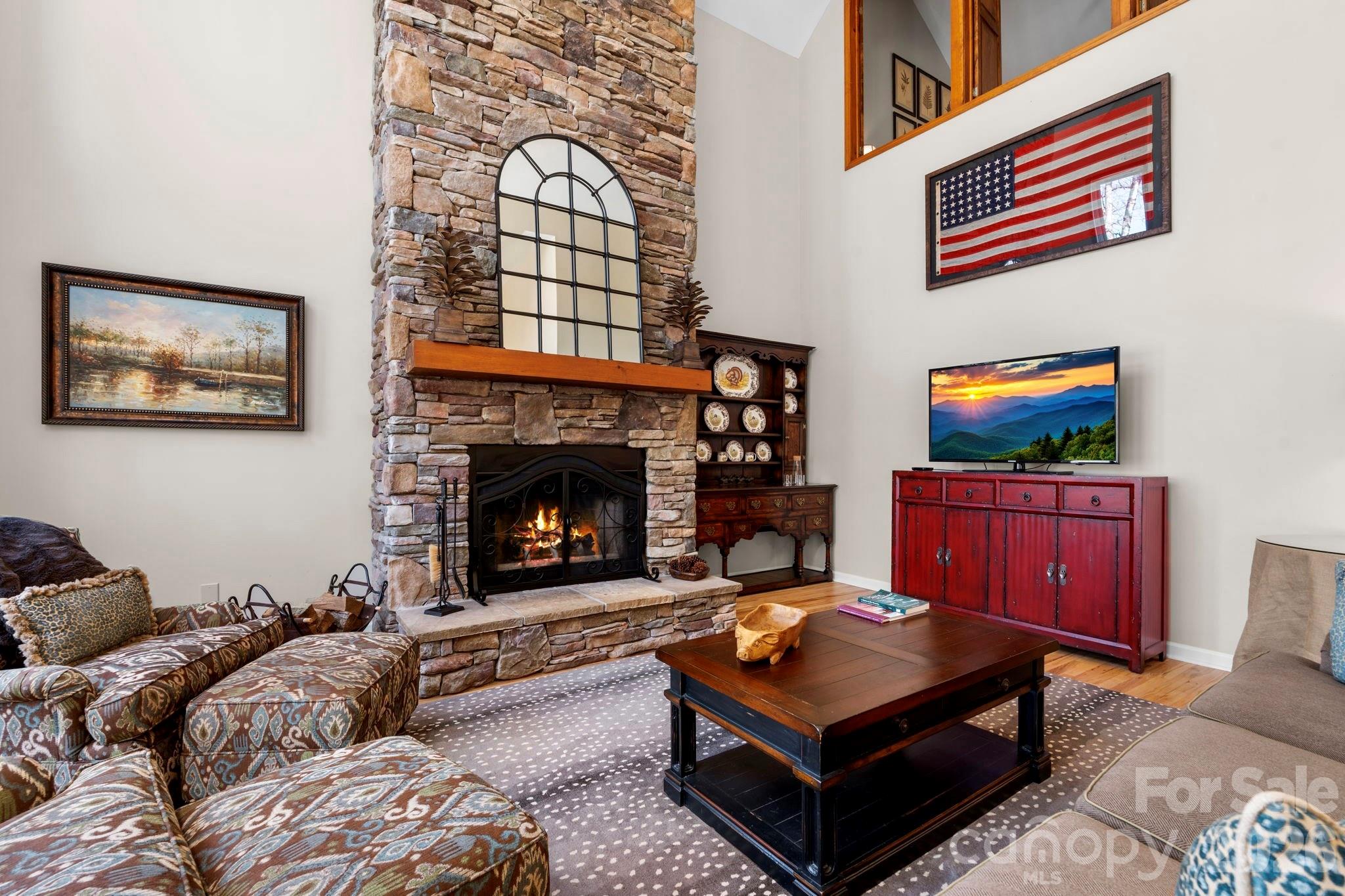 Yonahlossee - Residential