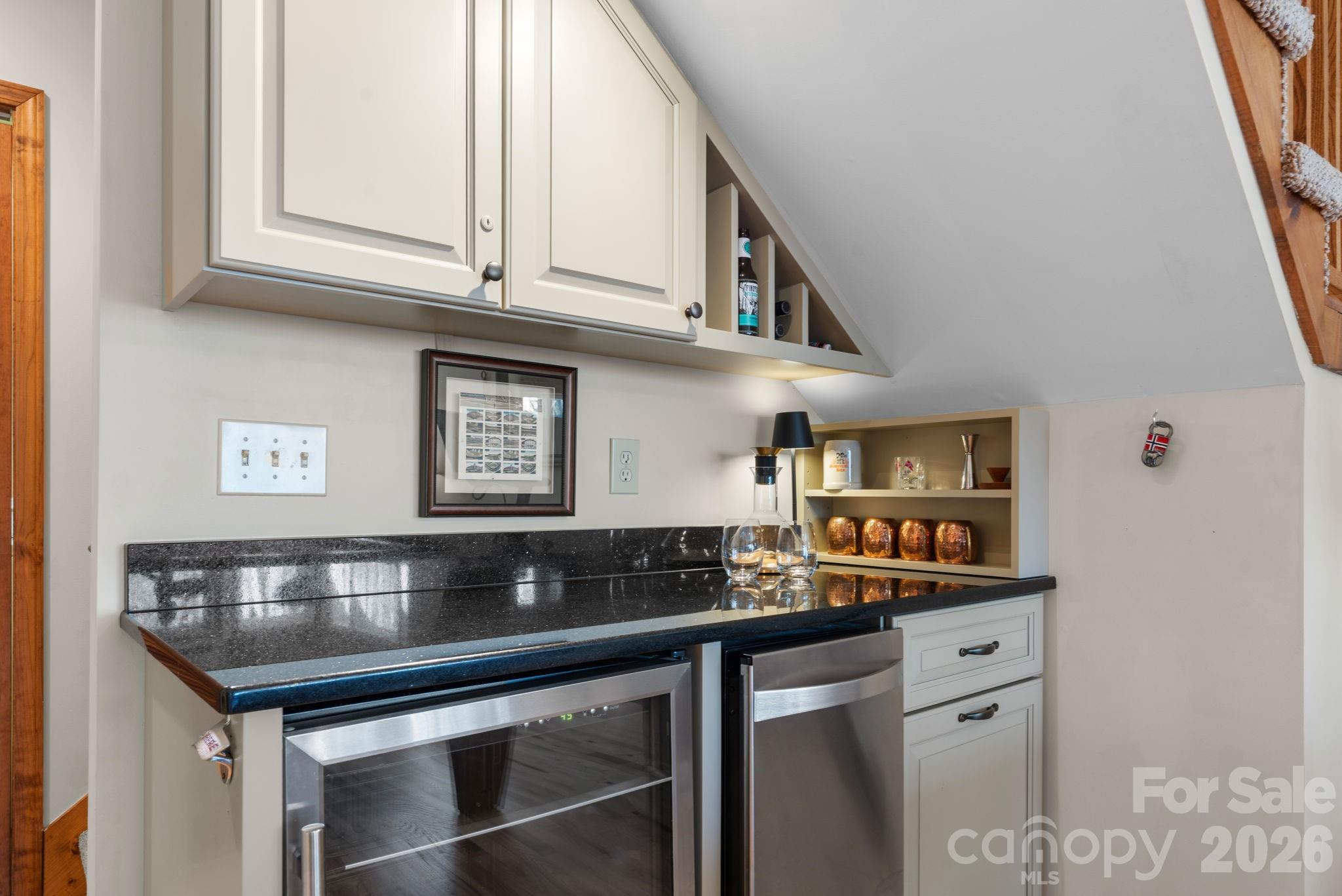 Yonahlossee - Residential