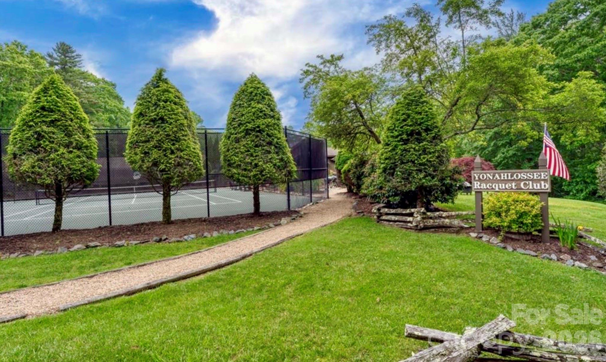 Yonahlossee - Residential