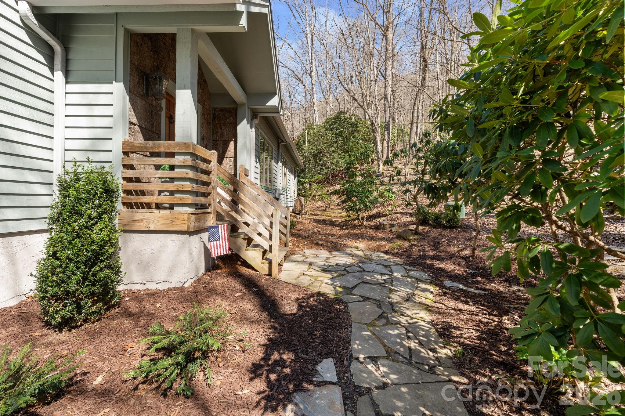 Yonahlossee - Residential