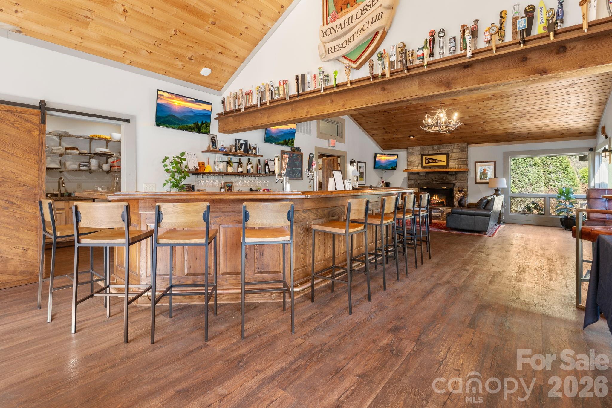 Yonahlossee - Residential