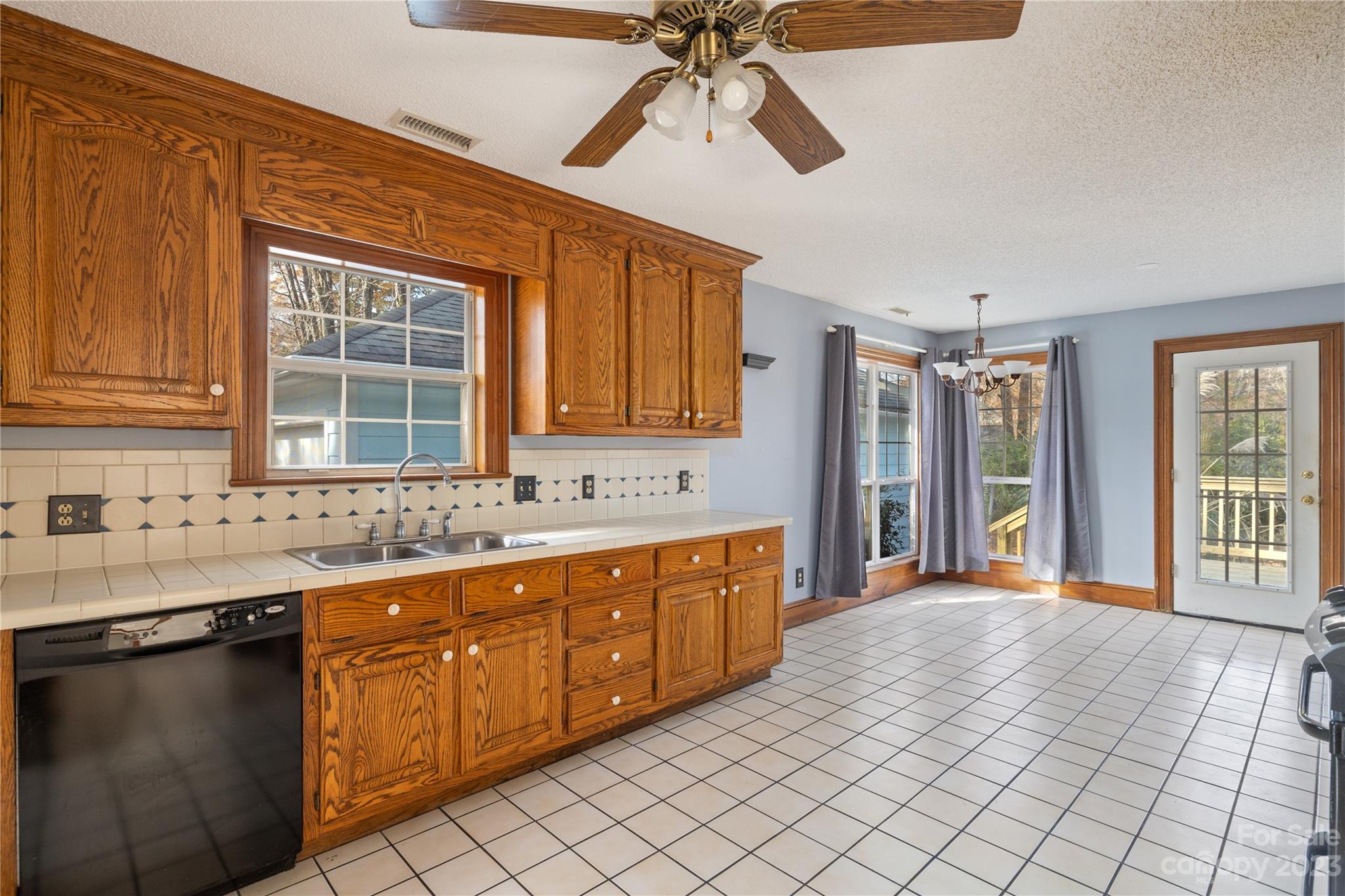 Lake Lee Estates - Residential