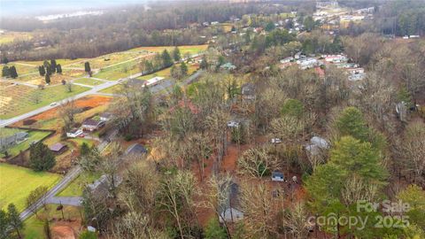 A home in Pisgah Forest