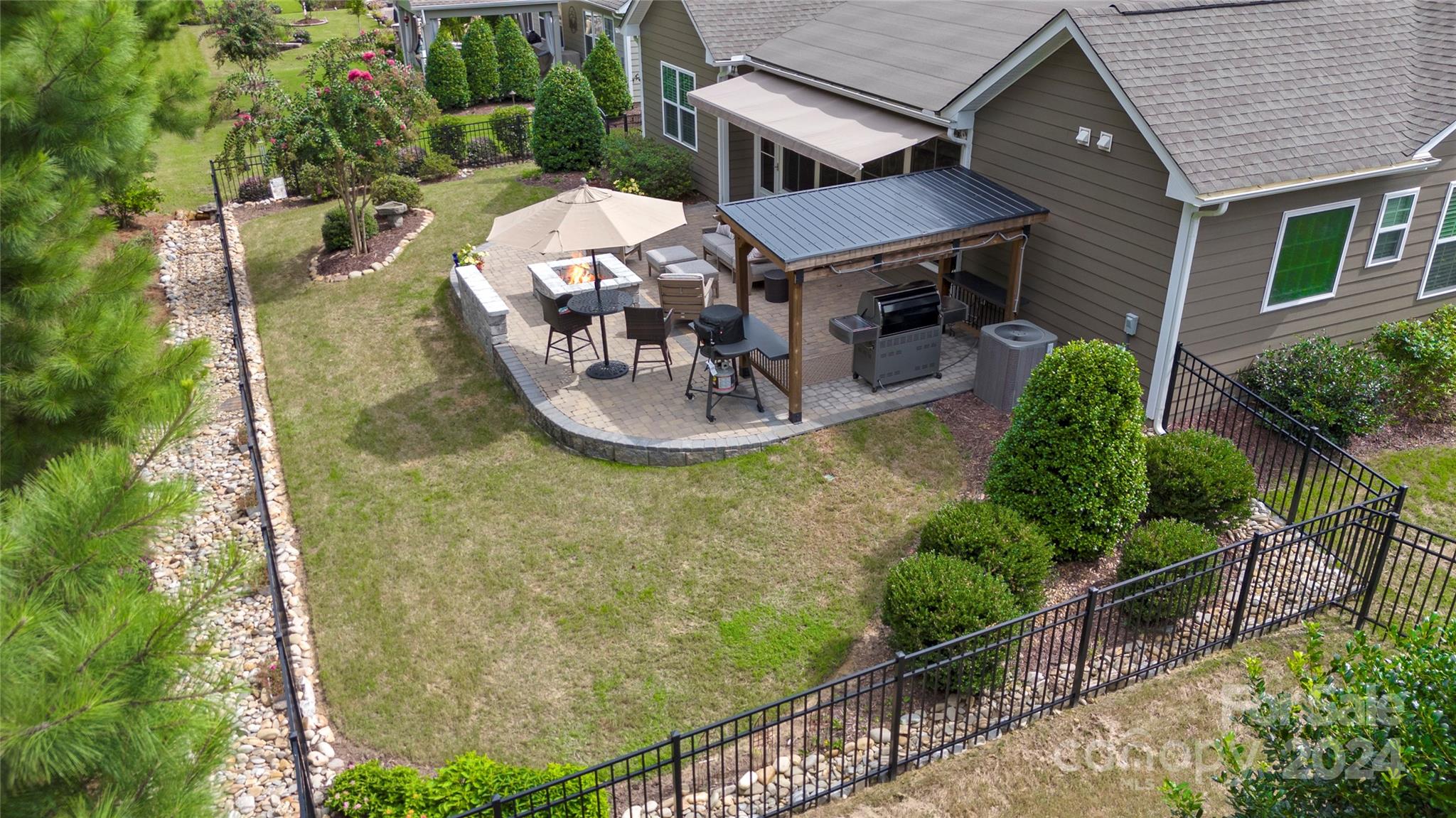 Tree Tops - Residential