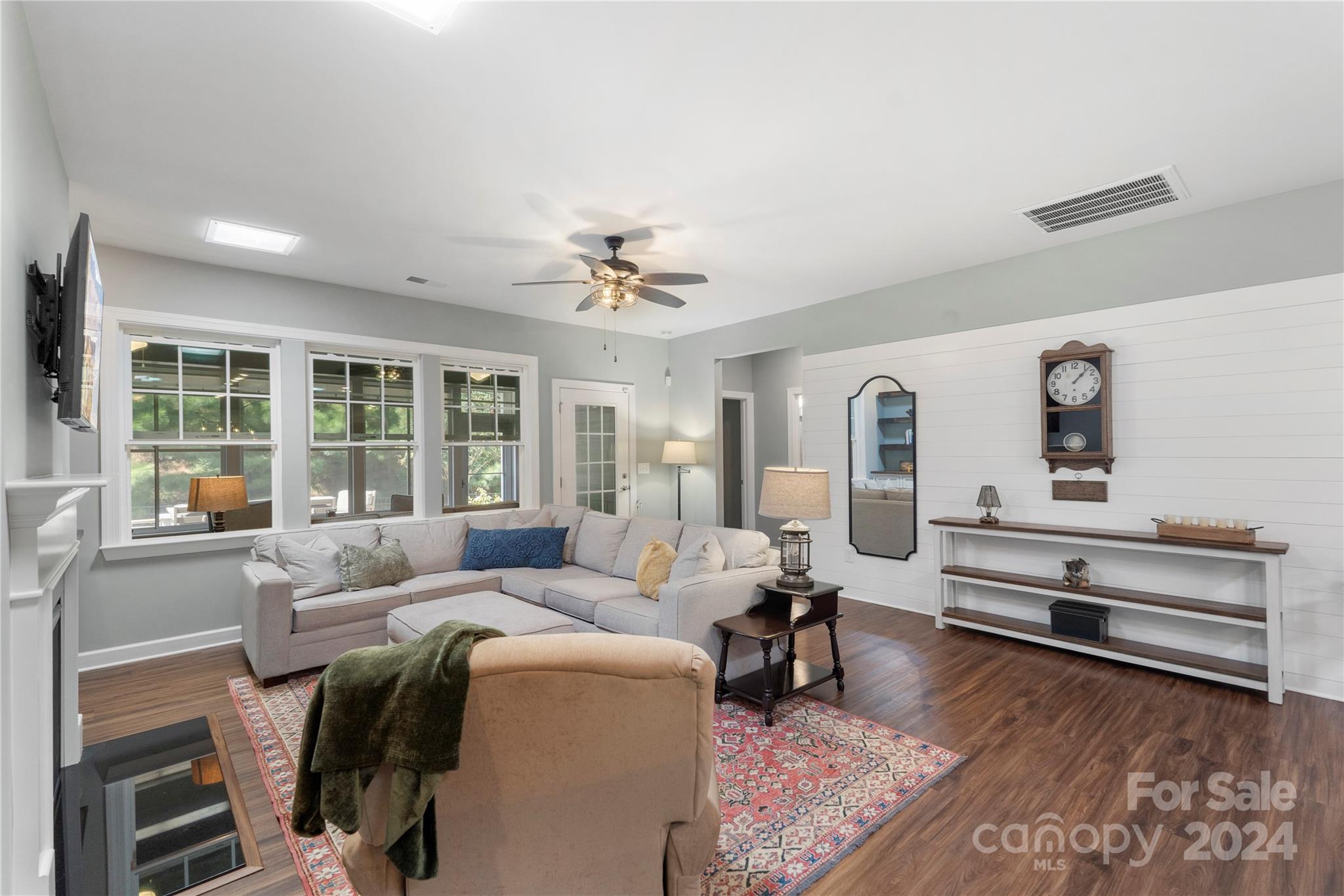 Tree Tops - Residential