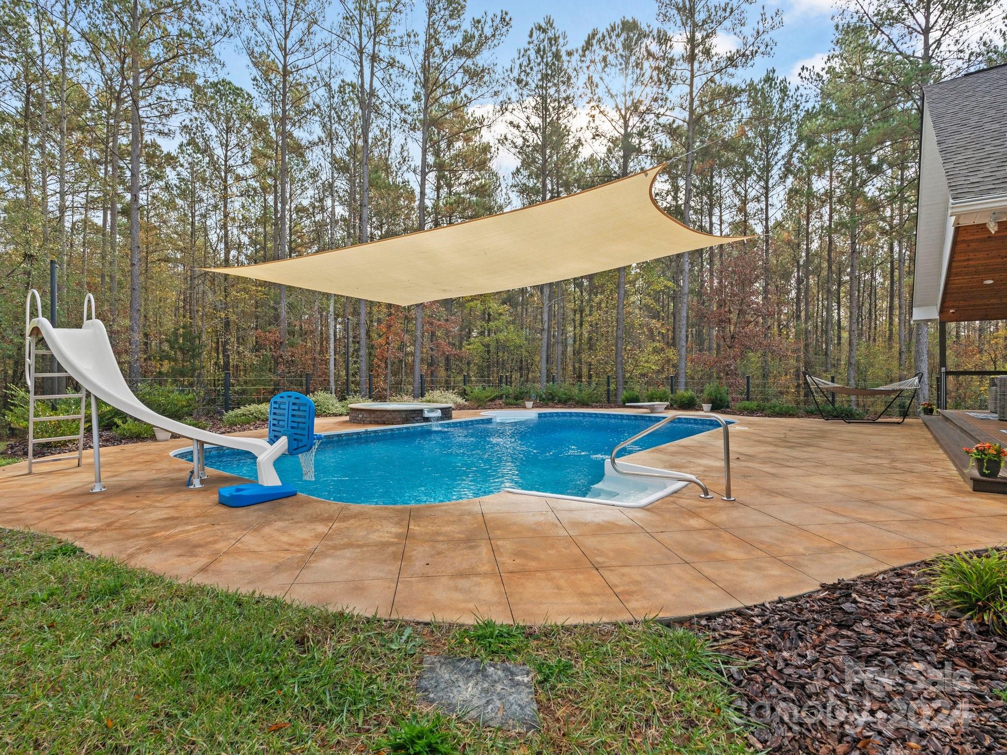 Henrys Glen - Residential