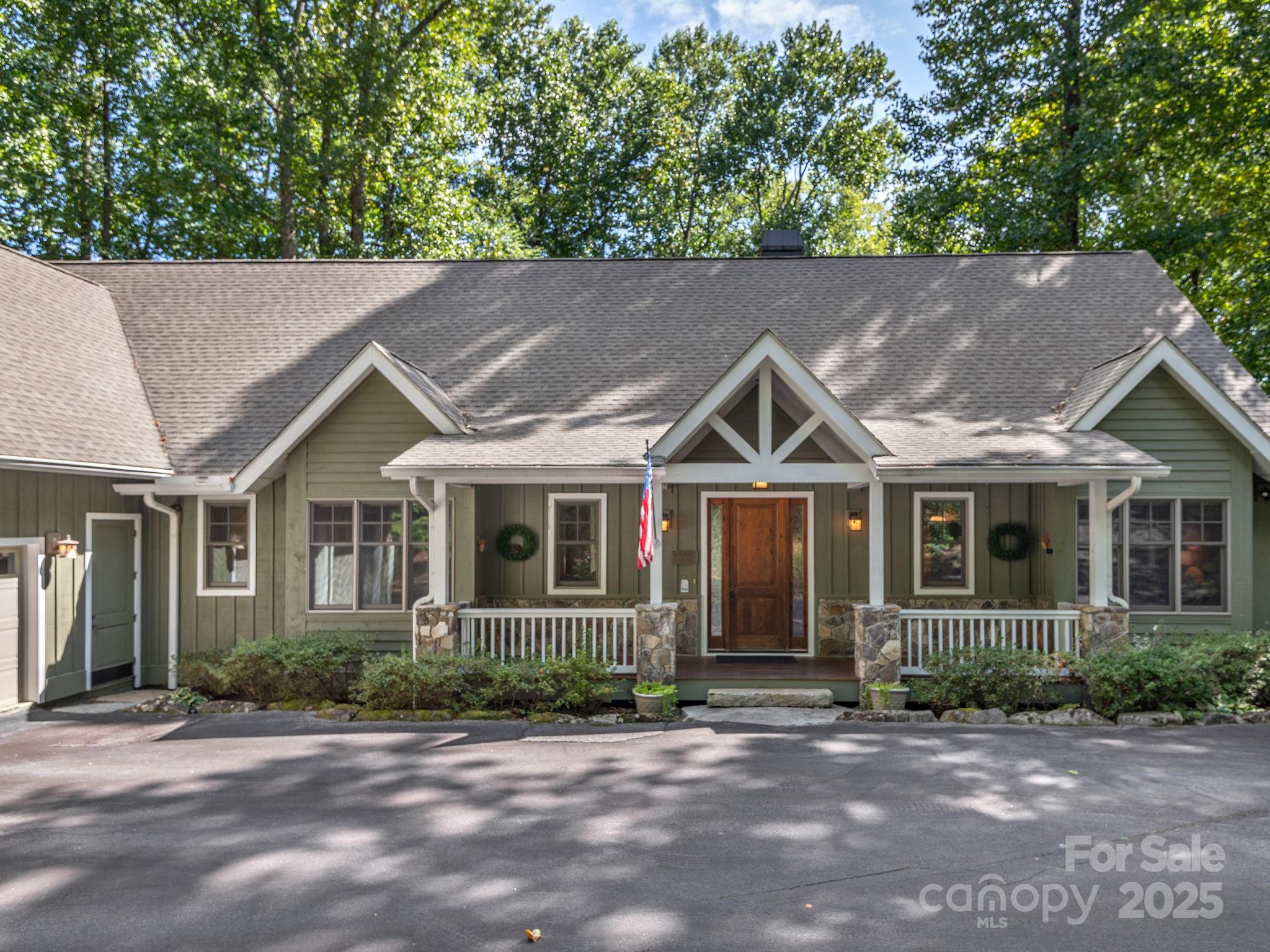 120 Mossy Rock Road