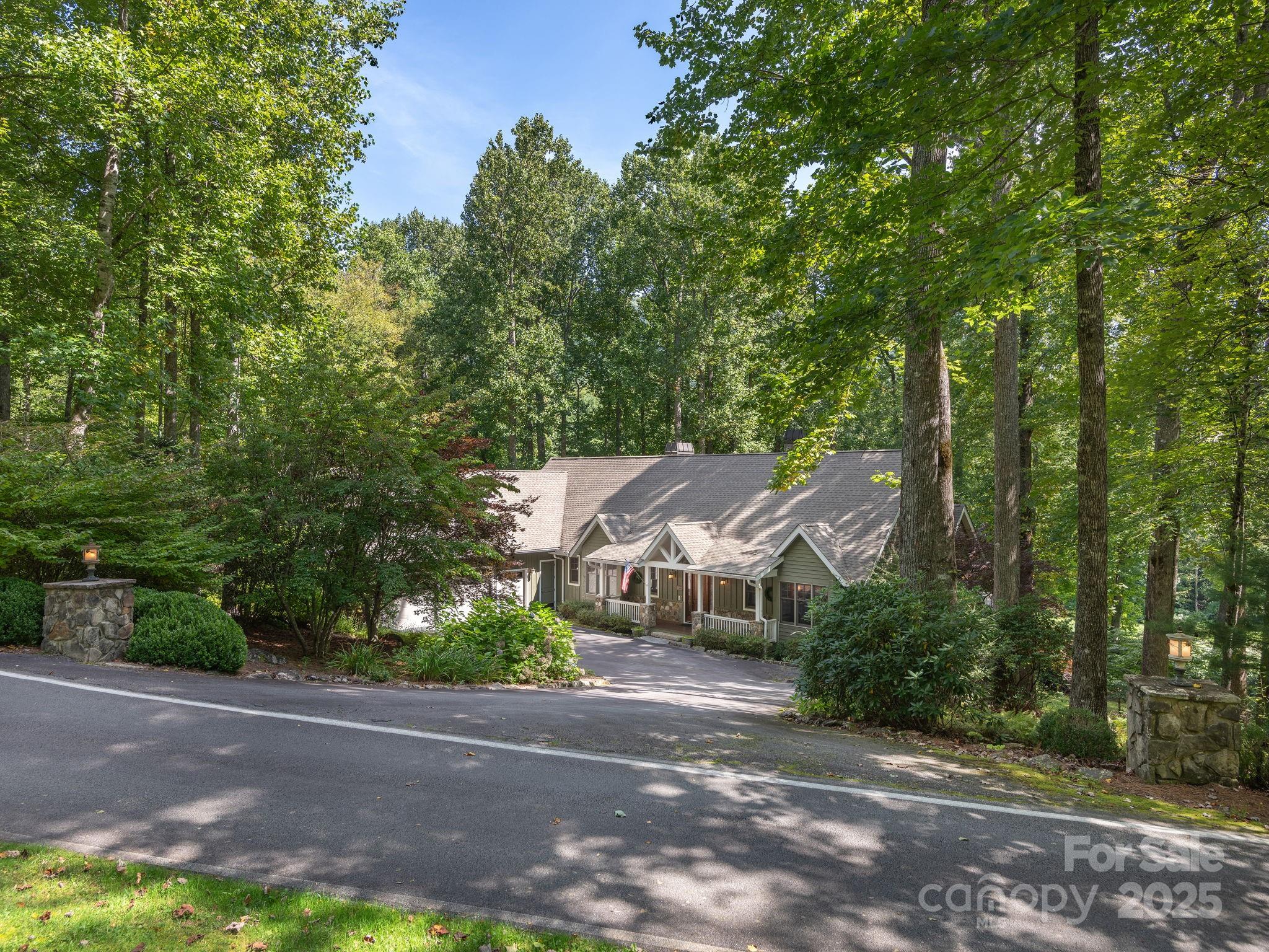 120 Mossy Rock Road