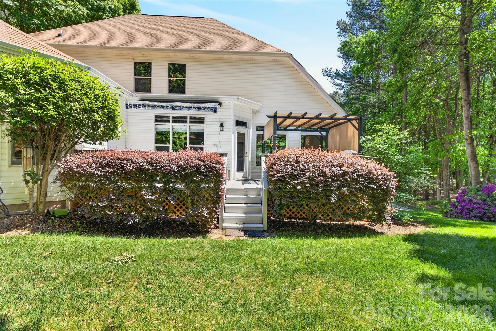 SOMERSET ON LAKE NORMAN - Residential