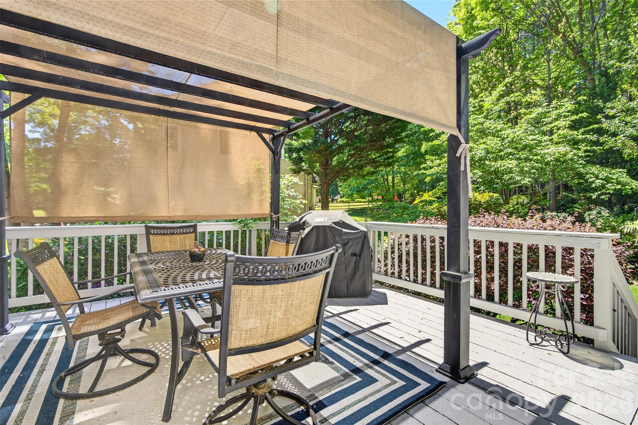 SOMERSET ON LAKE NORMAN - Residential