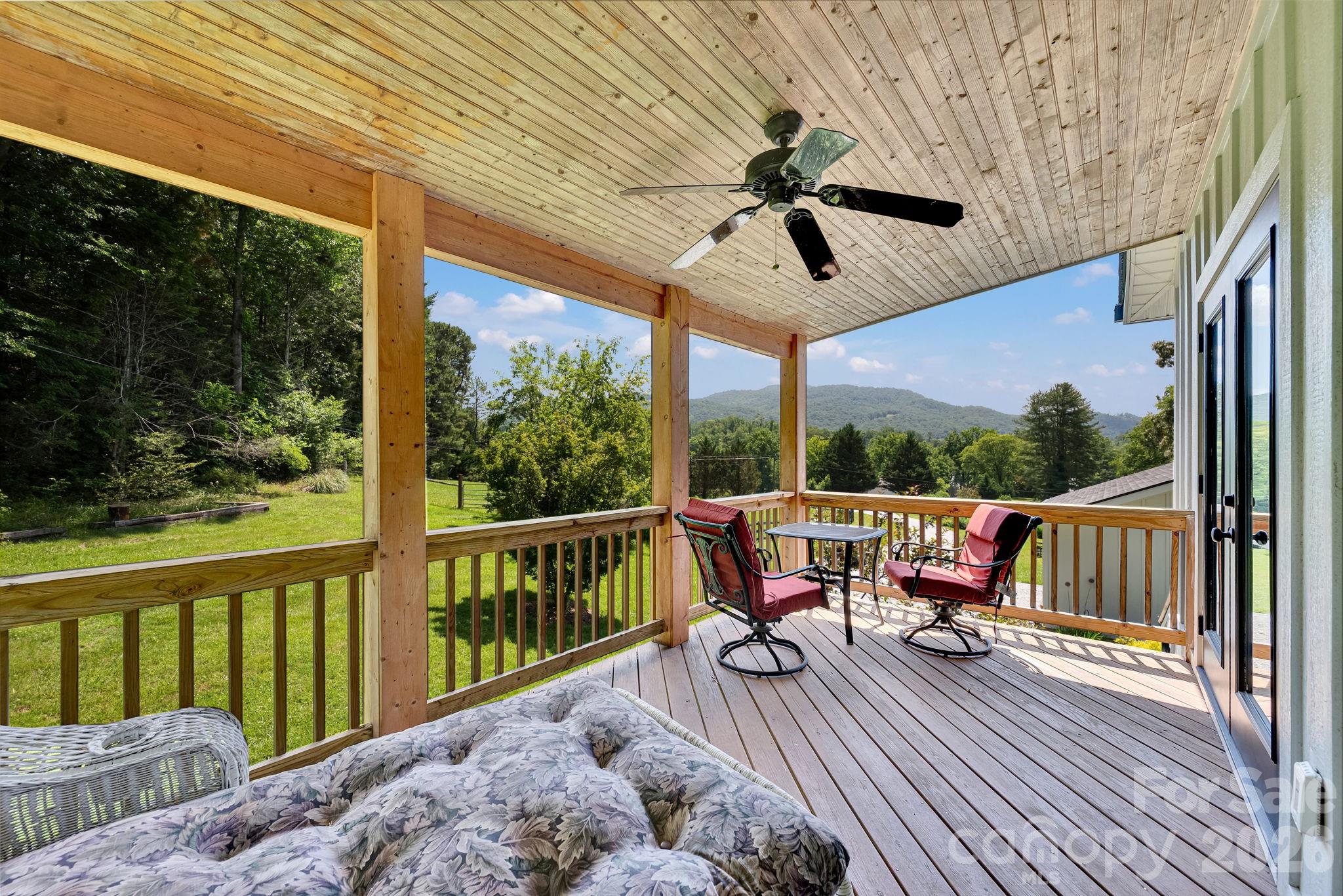 23 Lindsey Loop Road