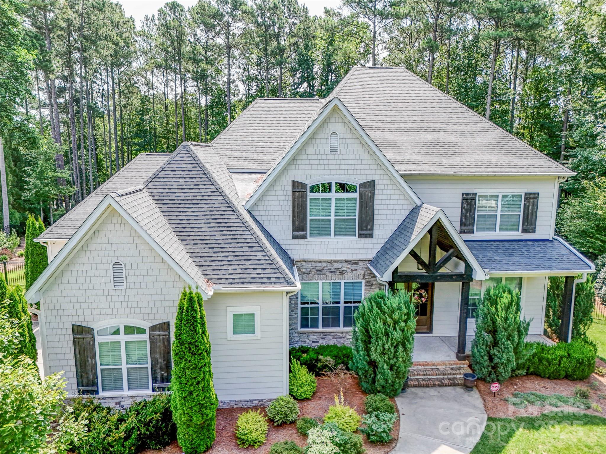 238 Grasshopper Circle